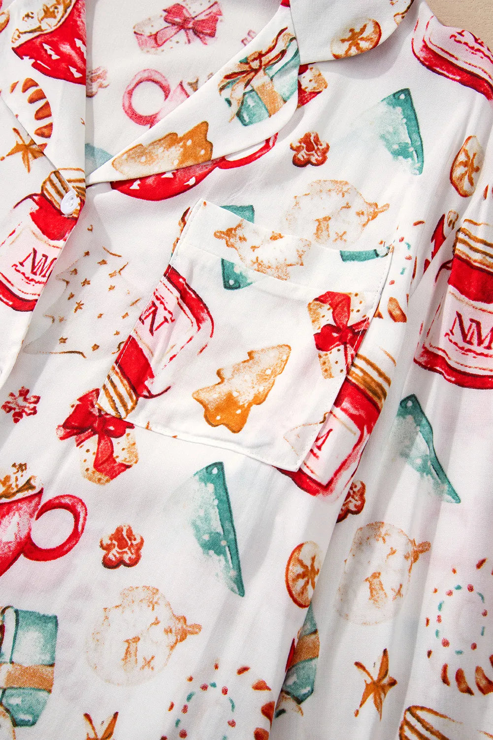 Cozy Holiday Lounge Set - Soft Christmas Pajama Top & Pants for Women - Perfect for Winter Nights, Family Gatherings & Festive Comfort