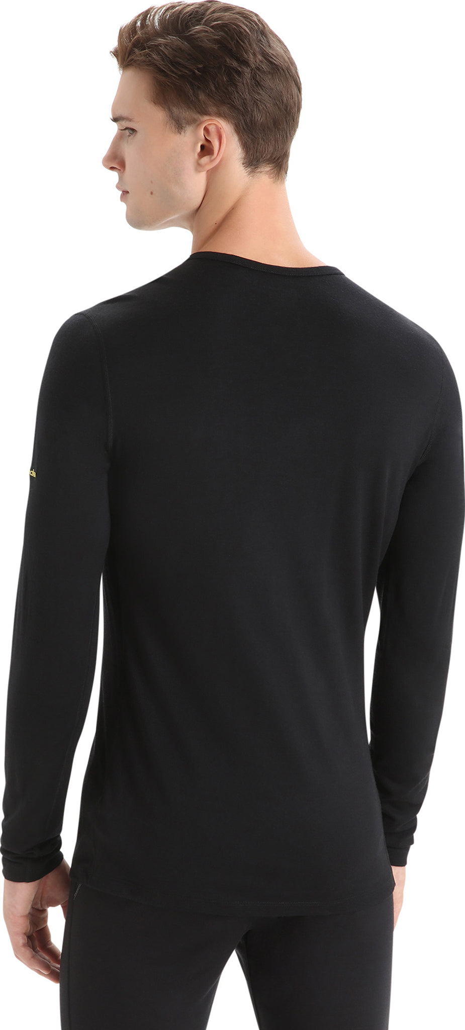 200 Oasis Men's Long Sleeve Crew Neck Baselayer Top - Moisture Wicking Thermal Underwear for Hiking, Running & Cold Weather Activities