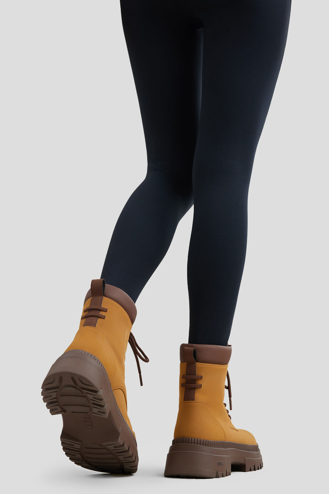 Women's Lightweight Soft Platform Martin Boots - Comfortable & Stylish Ankle Boots for Everyday Wear, Walking & Casual Outfits