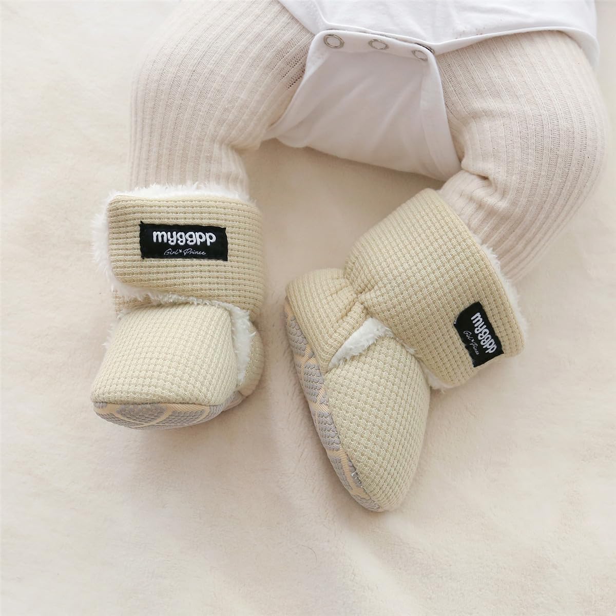 Ohwawadi Cozy Fleece Infant Baby Boots for Boys & Girls - Warm Winter Snow Boots & Slippers for Newborn to Toddler (Ideal for Indoor Play, Outdoor Walks & Cold Weather Protection)