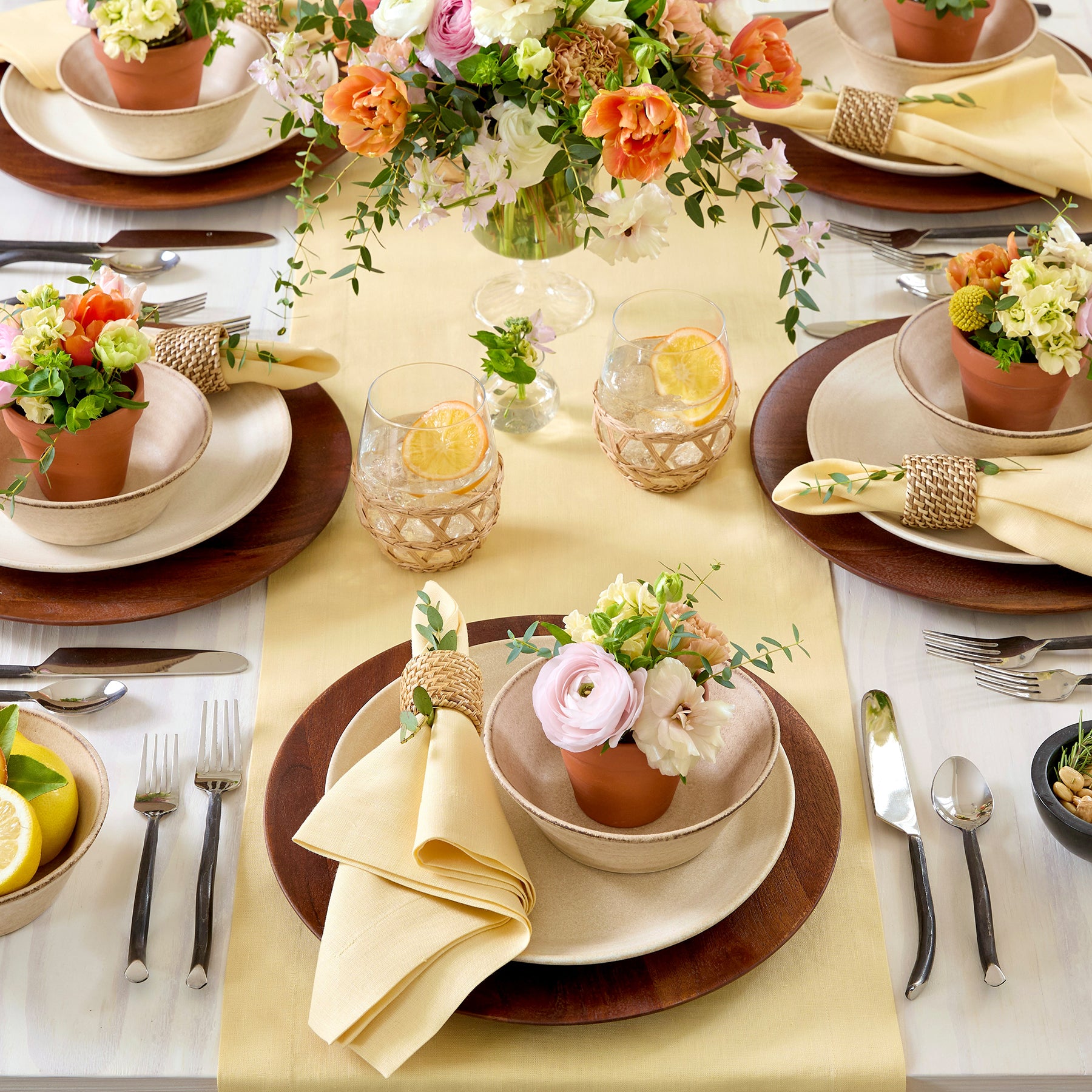 Elegant Fete Table Runner for Weddings, Parties & Events - Premium Decorative Dining Table Cover for Home & Restaurant Decor