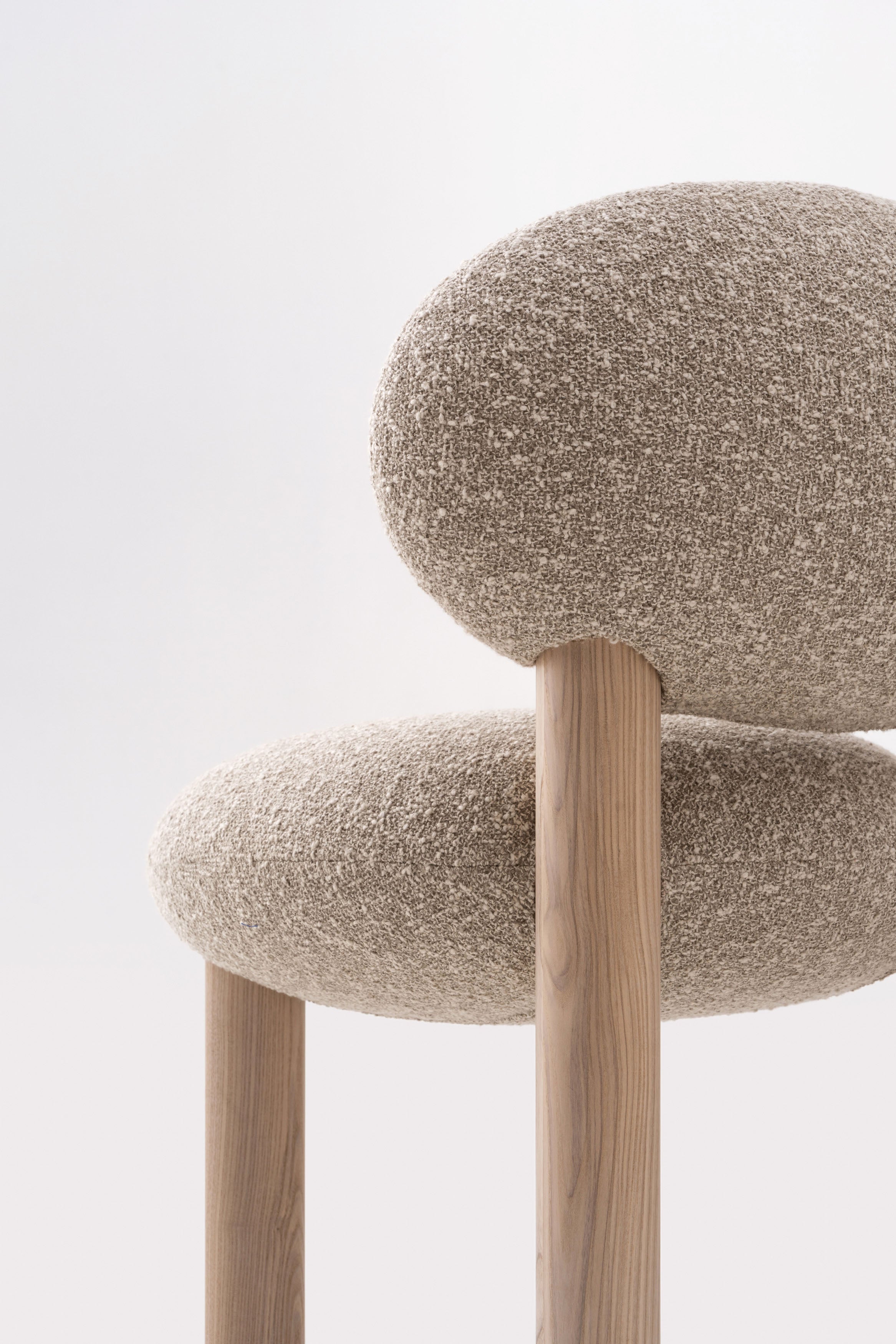 Noom Flock Chair CS2 - Modern Ergonomic Office Chair for Home & Workspaces - Comfortable Mesh Back & Adjustable Height for Long Hours Sitting