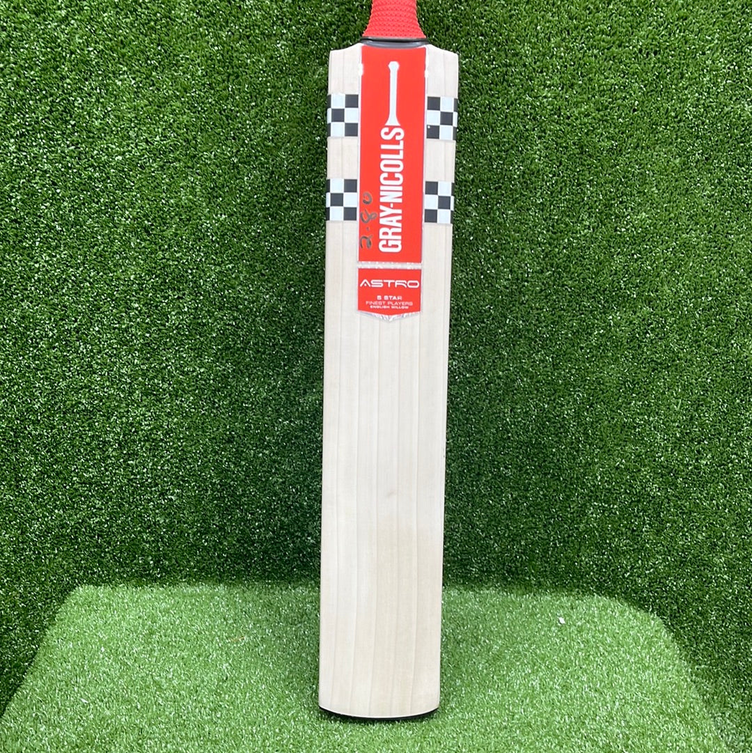 Gray Nicolls Astro 5 Star Adult Cricket Bat - Premium English Willow for Professional Players - Perfect for Matches, Training & Club Cricket
