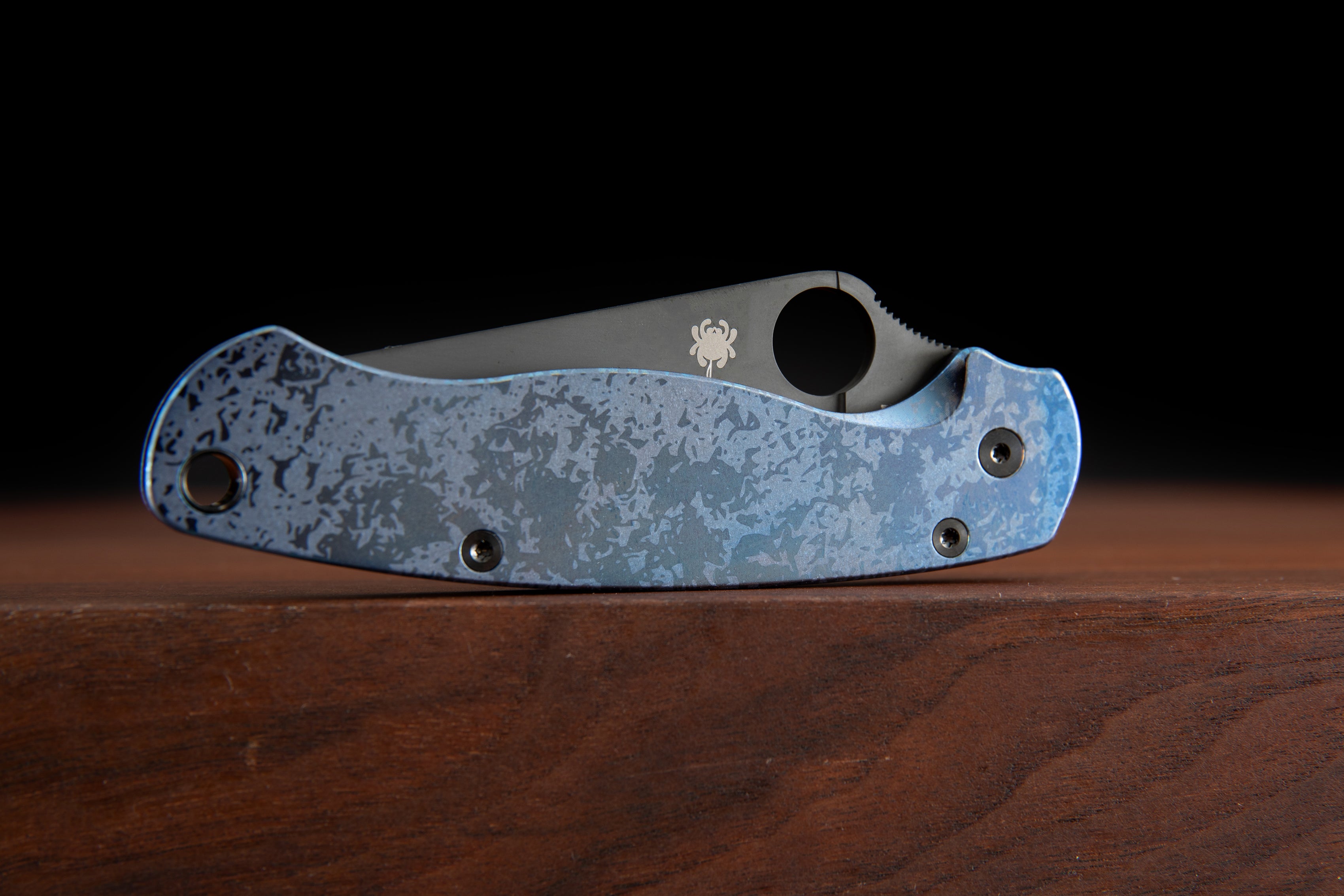 Custom Spyderco Para Military 2 Folding Knife - Premium EDC Pocket Knife for Outdoor, Camping & Survival | High-Quality Stainless Steel Blade with Ergonomic Grip