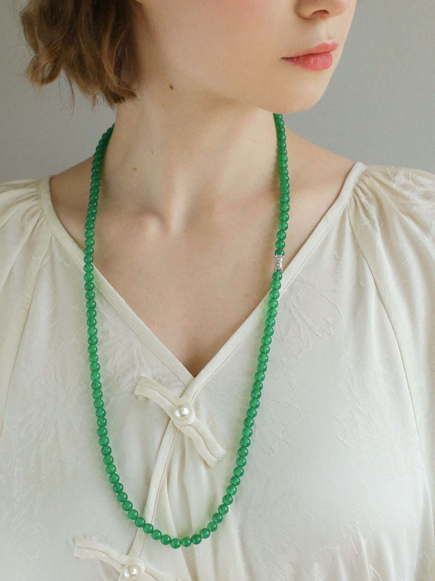 Elegant Elastic Necklace with Zirconia & Green Agate Beads - Perfect for Women's Daily Wear, Parties & Special Occasions
