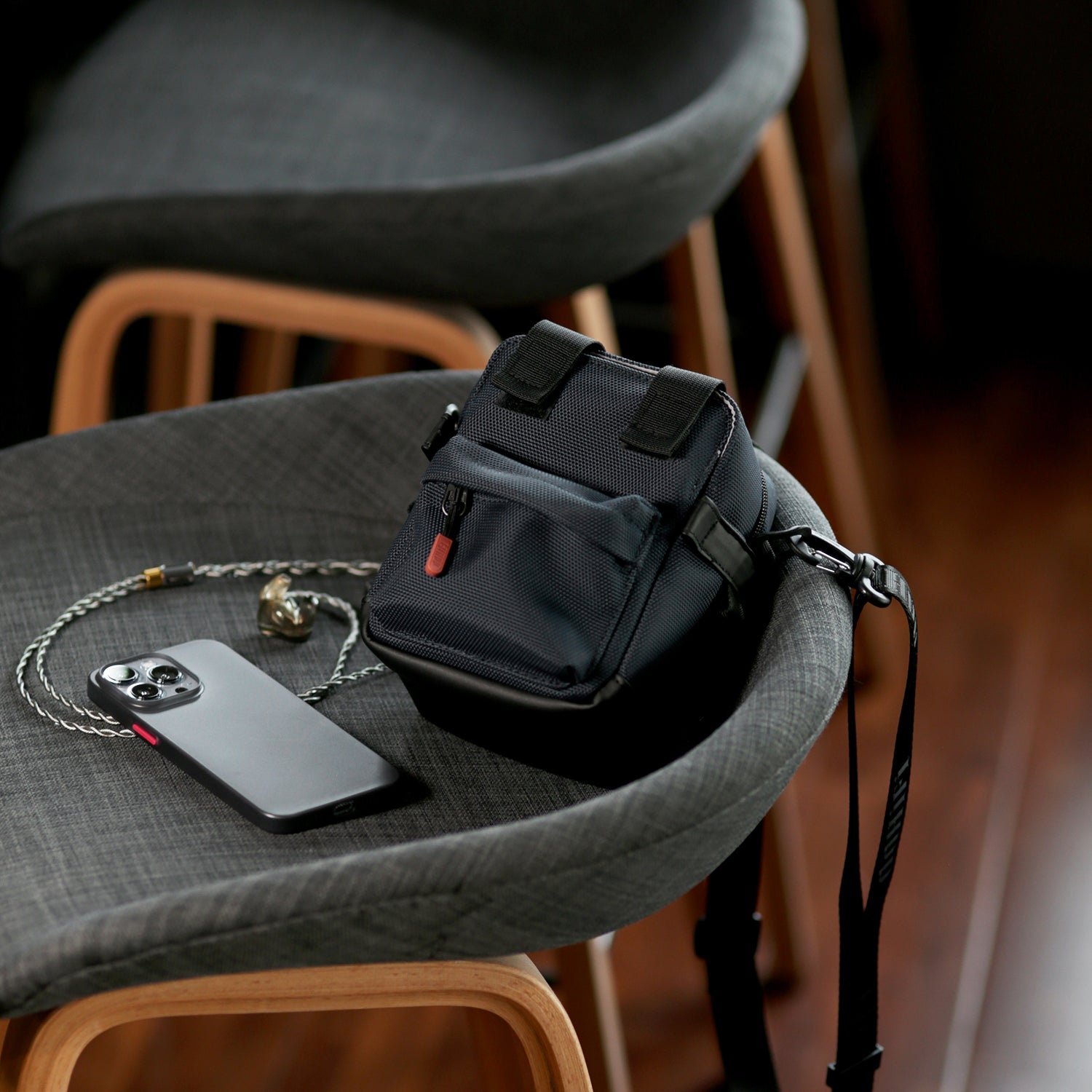 DD ddHiFi C2022 Premium Earbuds Carrying Case - Compact Protective Storage for AirPods, Wireless Earbuds & Earphones | Perfect for Travel, Gym & Daily Commute