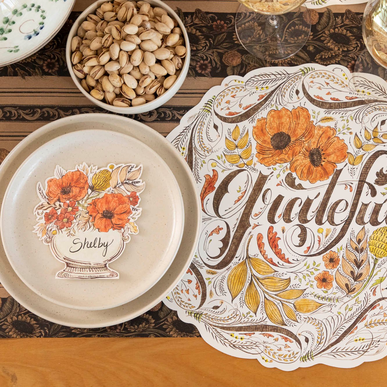 Elegant Autumn-Themed Place Cards for Weddings, Thanksgiving, and Fall Events - Perfect for Table Settings and Seasonal Decorations
