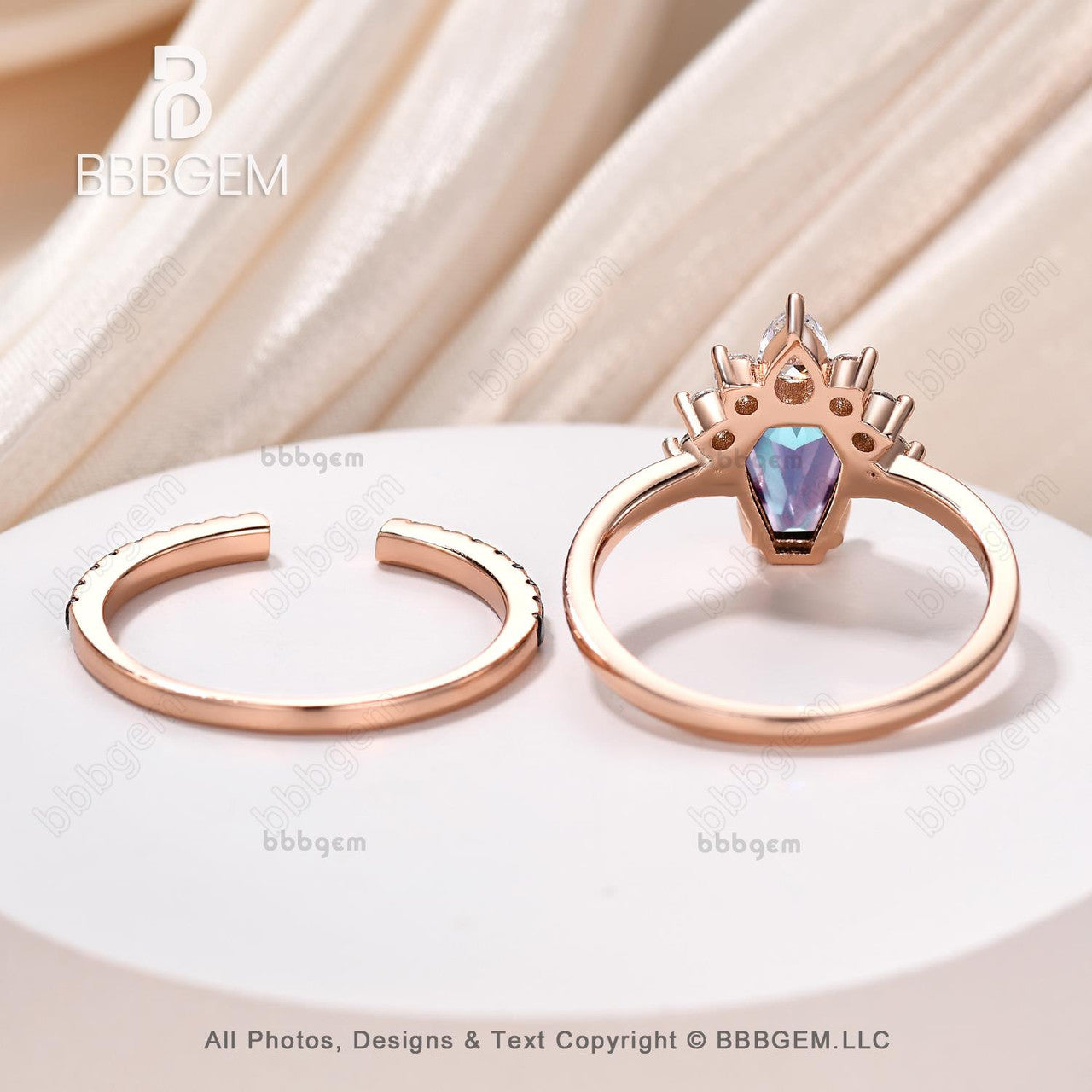 Vintage Rose Gold Coffin Alexandrite Engagement Ring Set with Open Gap Black Spinel Band for Women - Perfect Anniversary Gift for Her, Wedding Proposal, Valentine's Day & Special Occasions