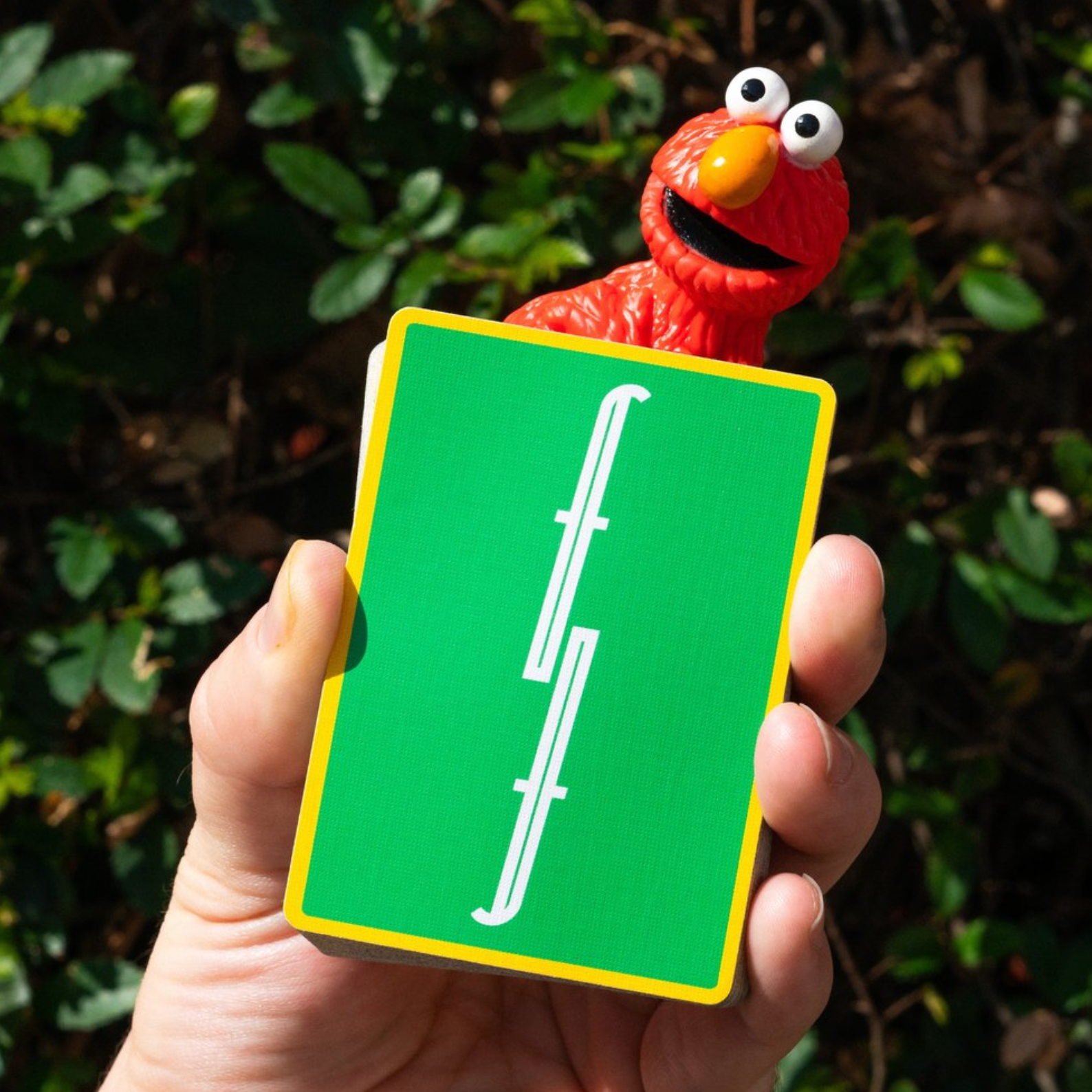 Fontaine Sesame Street Playing Cards - Premium Collectible Deck for Card Games, Magic Tricks & Poker - Featuring Elmo, Cookie Monster & Big Bird - Perfect for Gifts, Game Nights & Cardistry