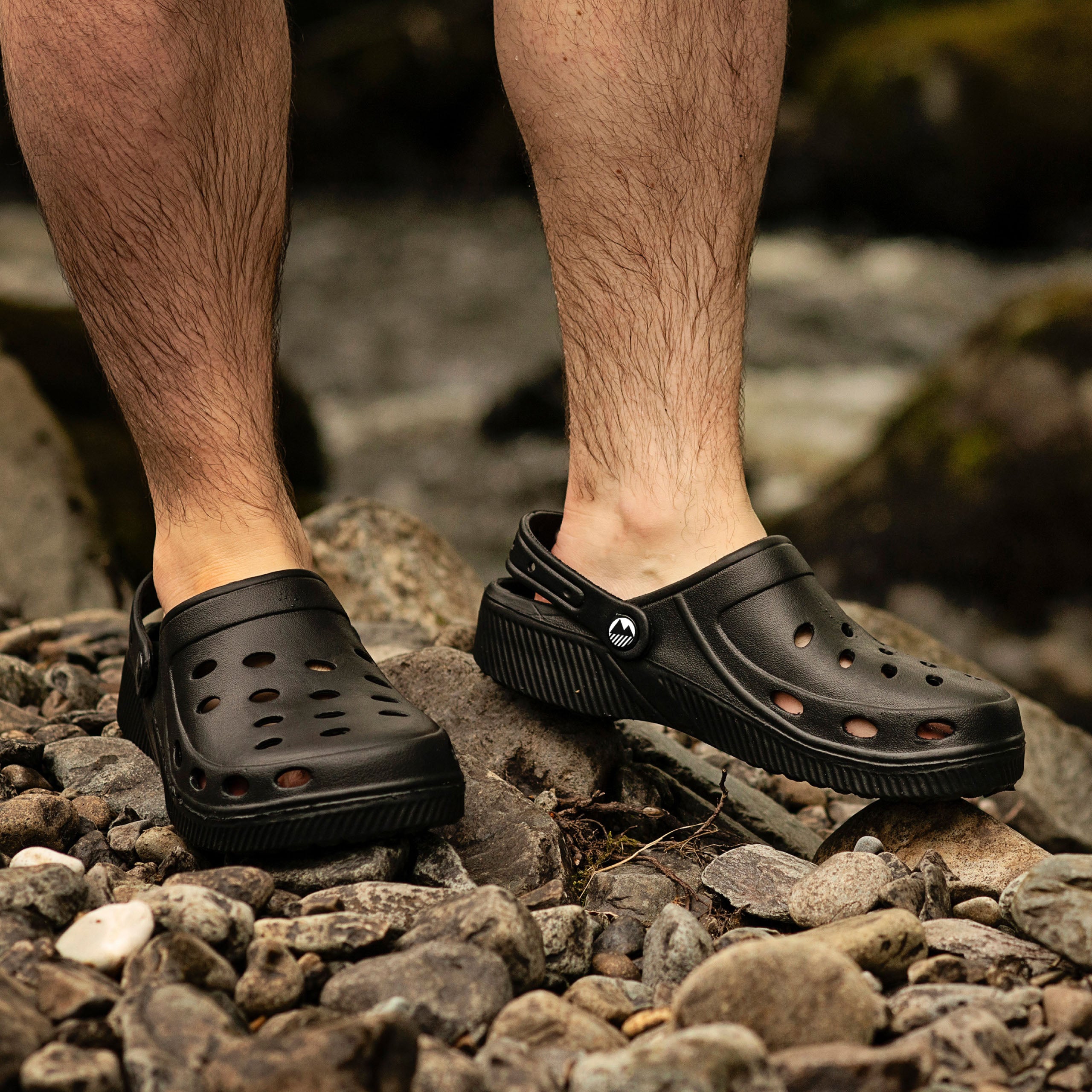 Men's Breathable Slip-On Clogs - Comfortable & Lightweight for Outdoor, Garden, and Casual Wear