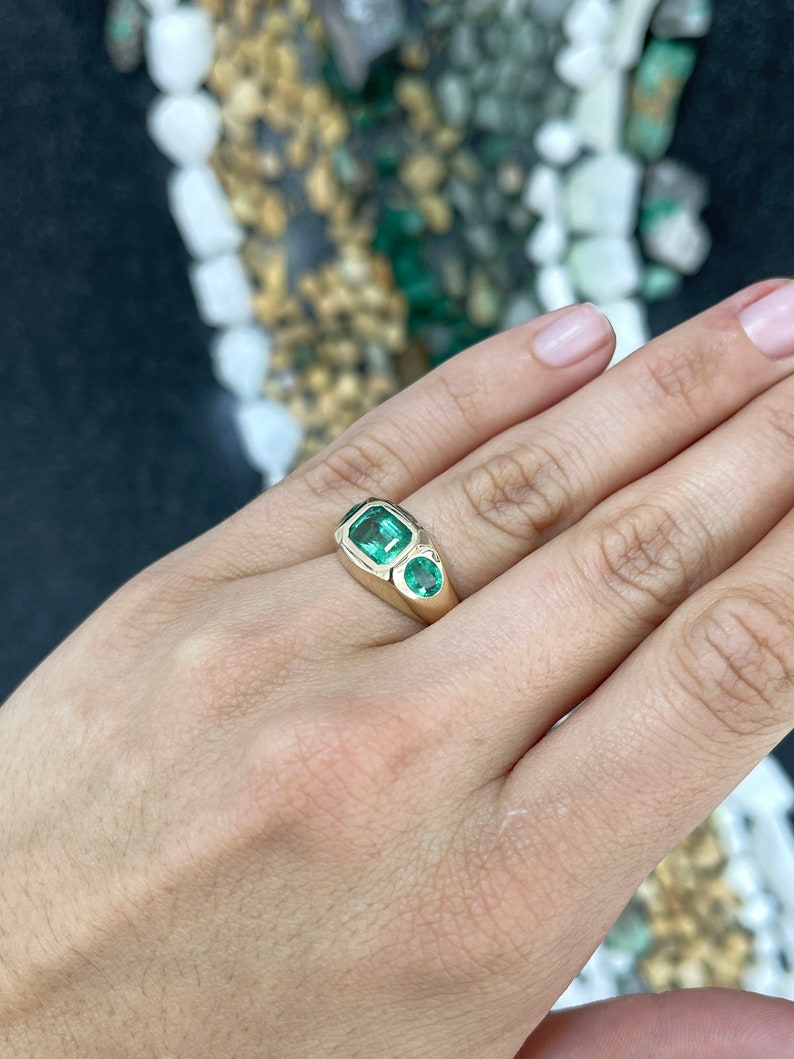 3.11tcw 14K Gold Emerald Ring with Oval Cut Trilogy Stones - Medium Green East-West Setting for Engagement, Anniversary & Special Occasions