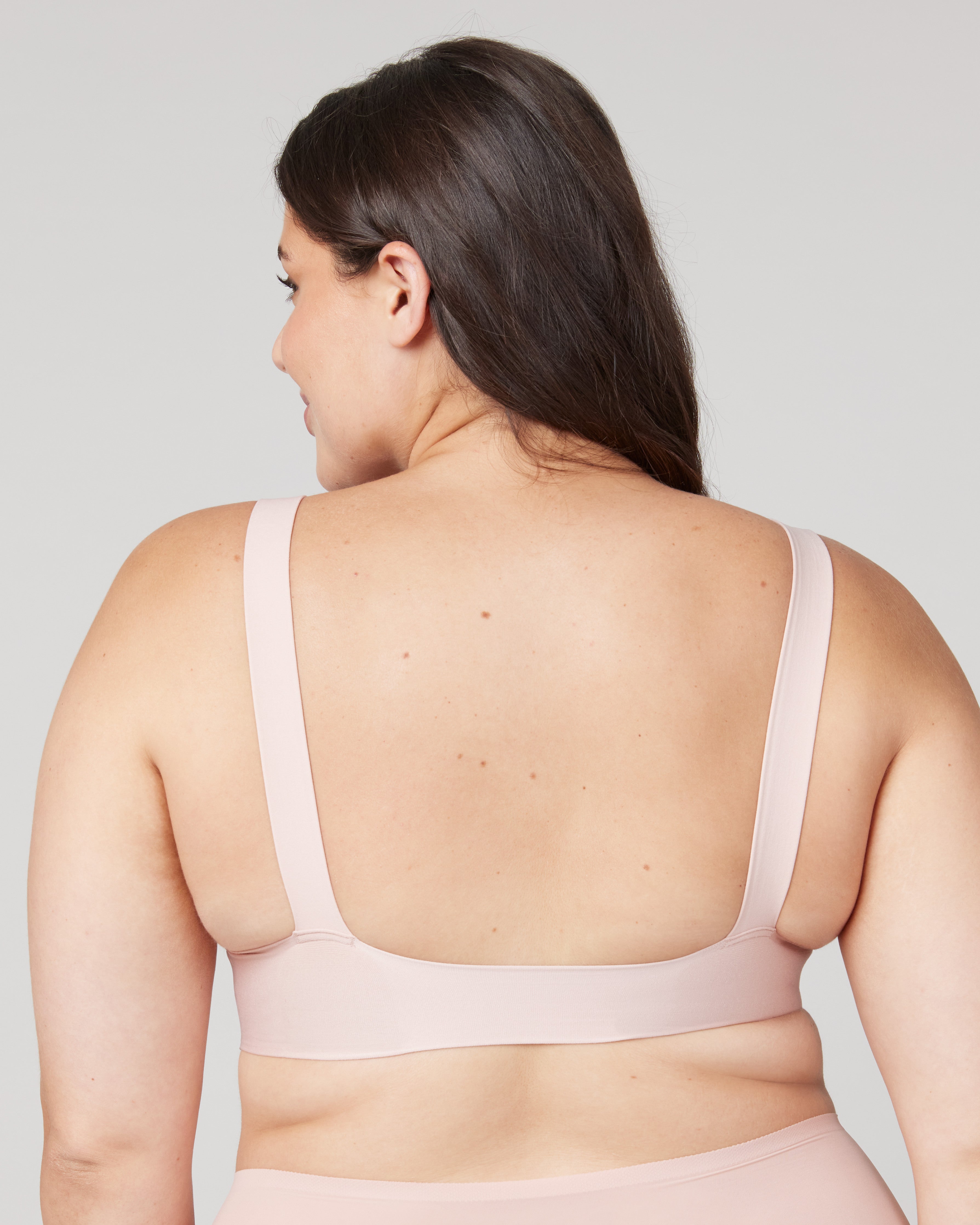 SPANX Smooth Comfort Lightly Lined Full Coverage Bra - Wireless T-Shirt Bra for Everyday Wear & Layering Outfits