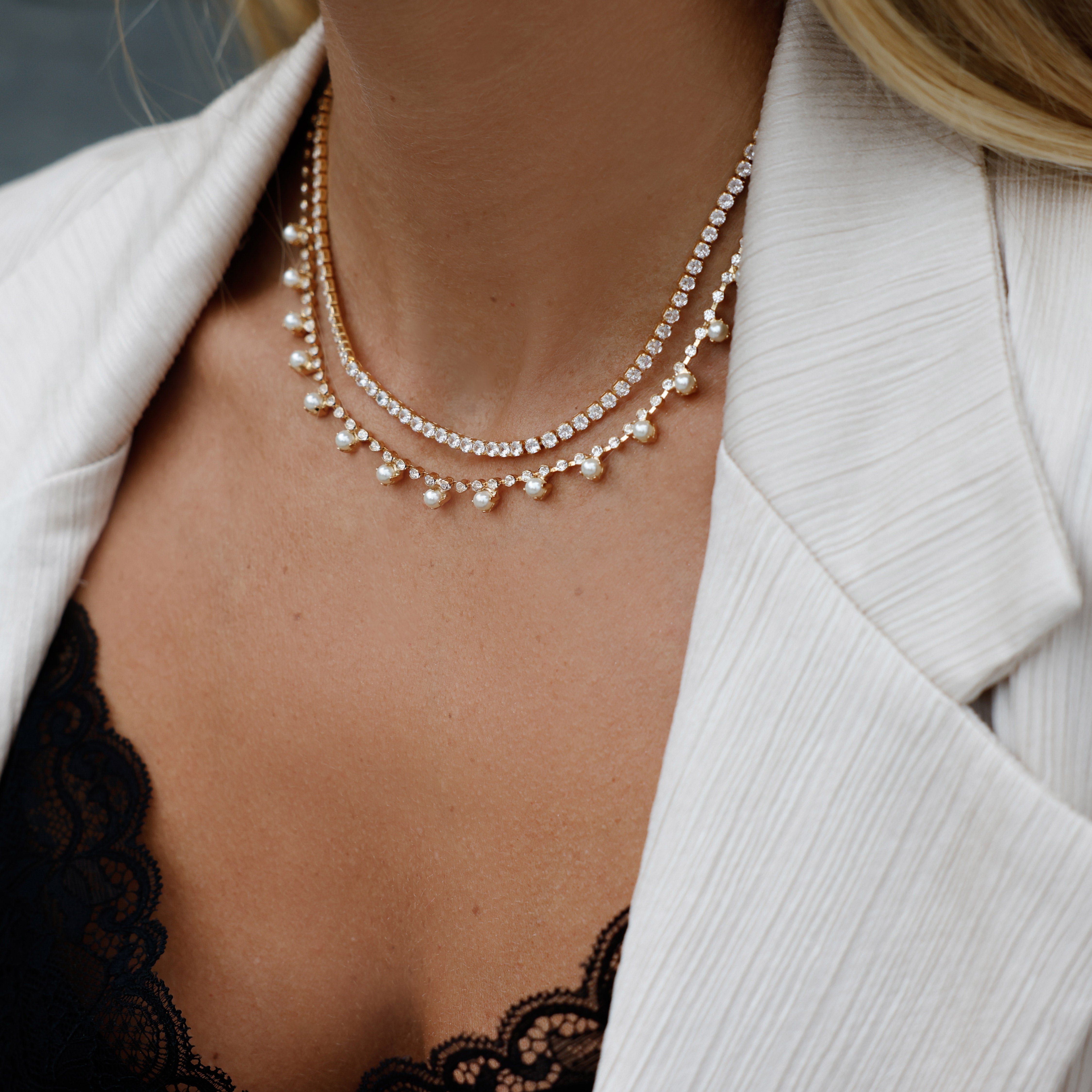 Elegant Mini Zara Necklace with Sparkling Crystals - Perfect for Everyday Wear, Parties & Special Occasions