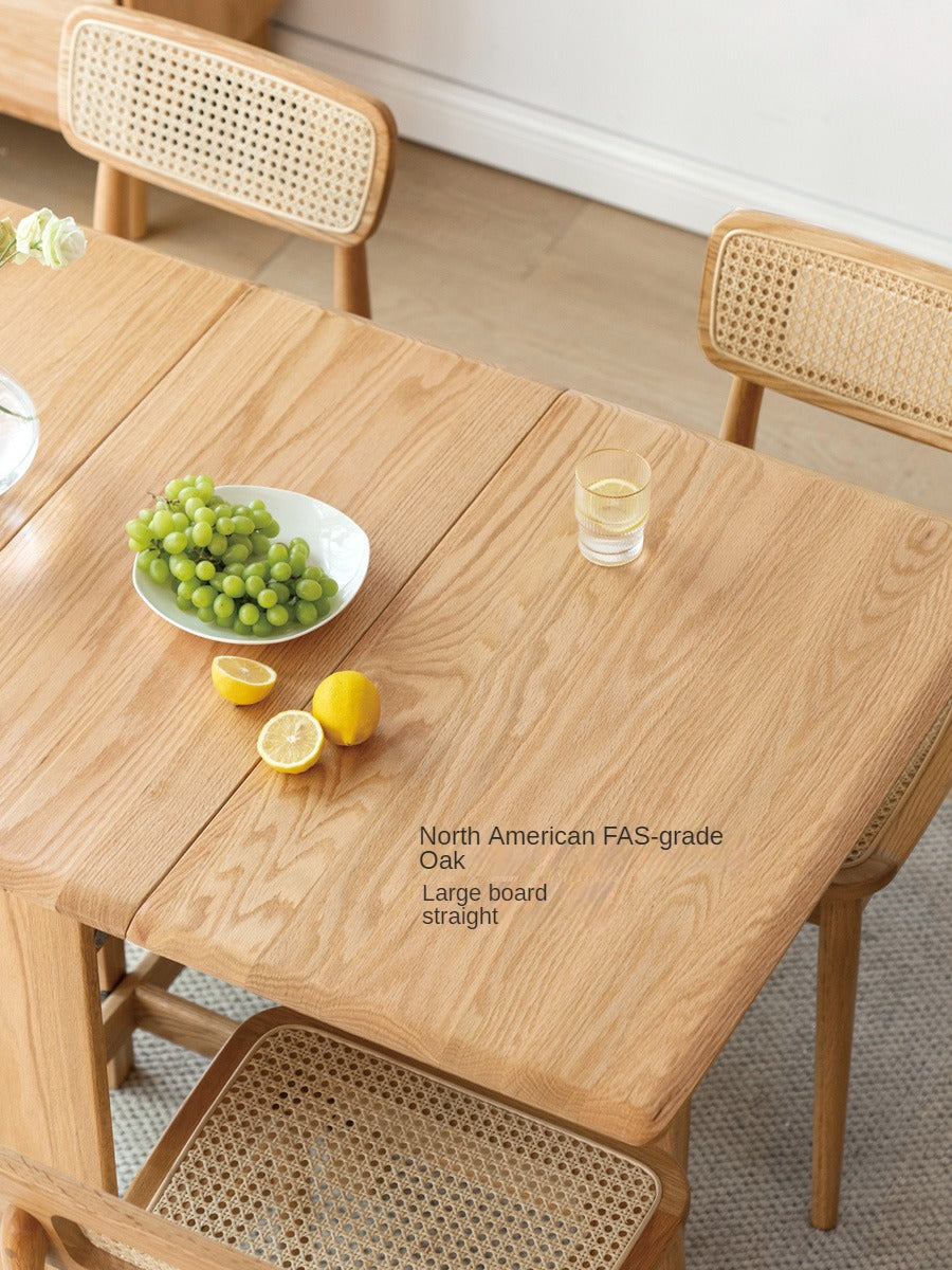 **Solid Oak Wood Extendable Dining Table - Expandable for 6 to 8 Seats - Perfect for Small Spaces & Entertaining Guests**