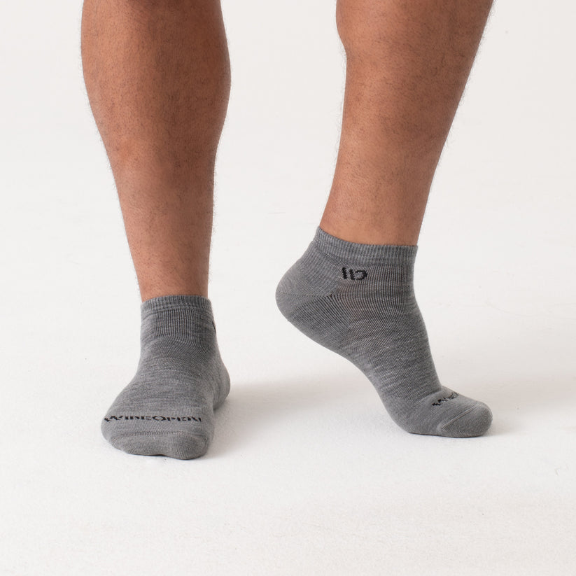 Breathable No-Show Socks with Cushioned Sole for Women & Men - Perfect for Sneakers, Loafers & Everyday Comfort