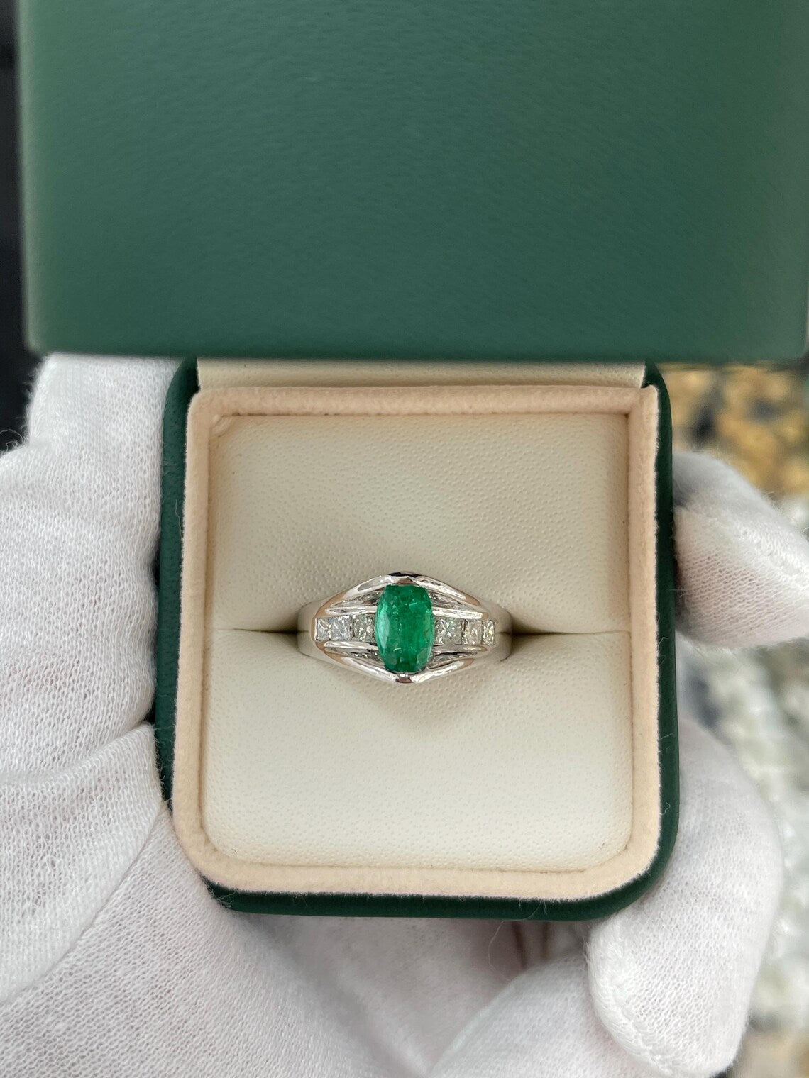 2.10 Carat Levitating Oval Emerald & Princess Cut Diamond Engagement Ring for Women - Perfect for Proposals, Weddings & Anniversaries