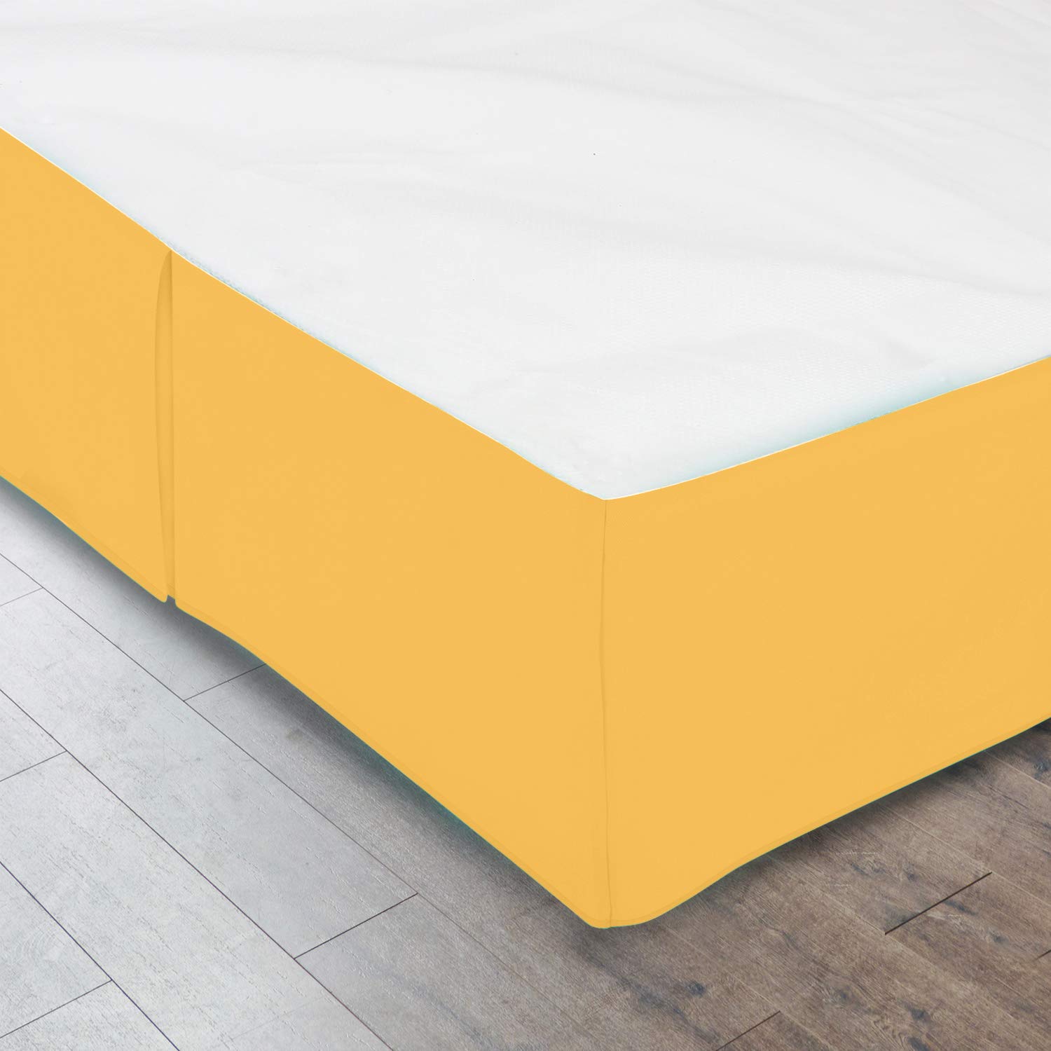 600 Thread Count Pure Cotton Pleated Bed Skirt - California King Size Split Corner Box Pleat Design with 18 Inch Drop - Soft Yellow Bed Skirt for Luxurious Bedroom Decor & Hotel-Style Bedding