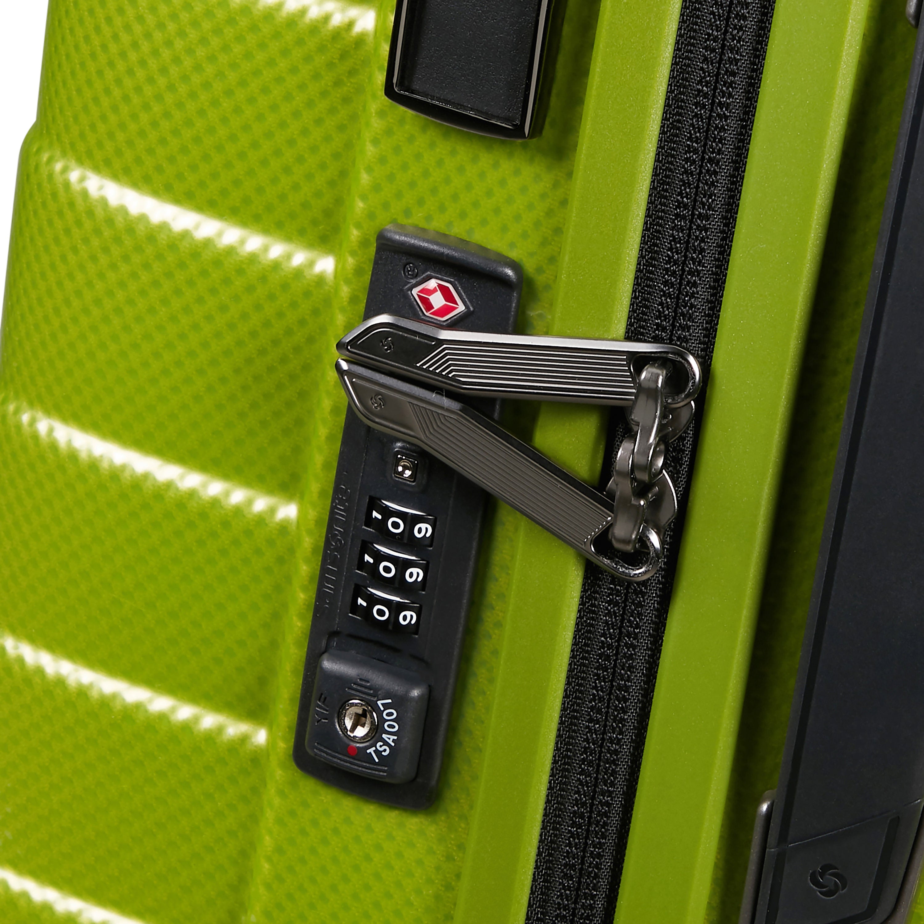Samsonite Proxis Spinner 28