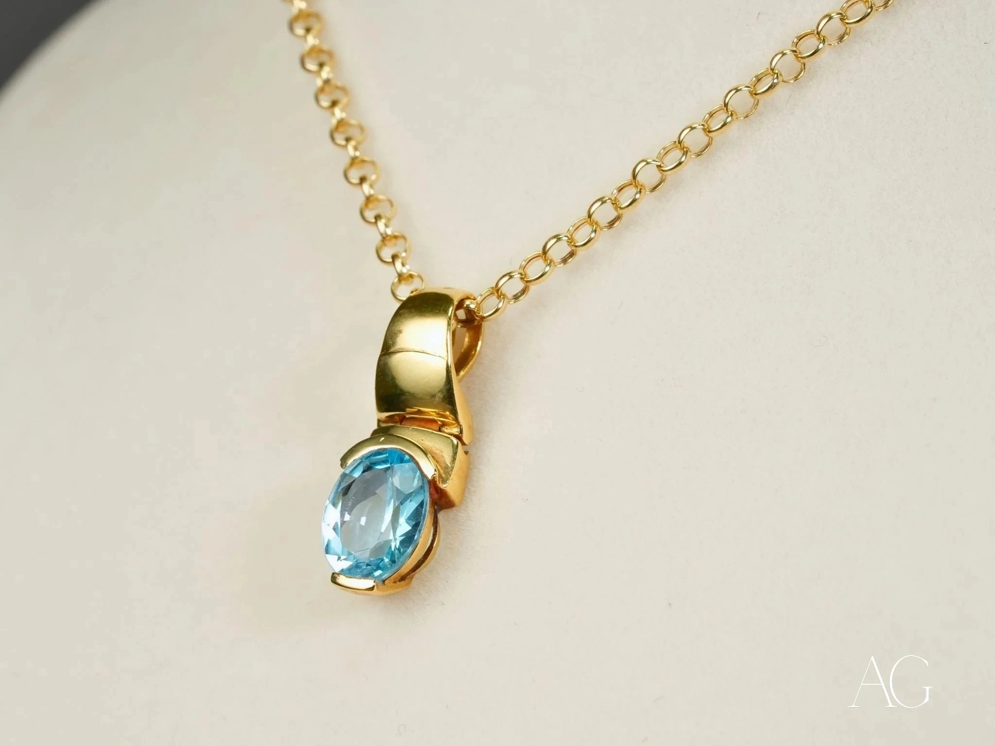 Ocean Breeze Pendant Necklace - Handmade Sea Glass Jewelry for Women - Perfect for Beach Wedding, Vacation & Boho Fashion Accessories