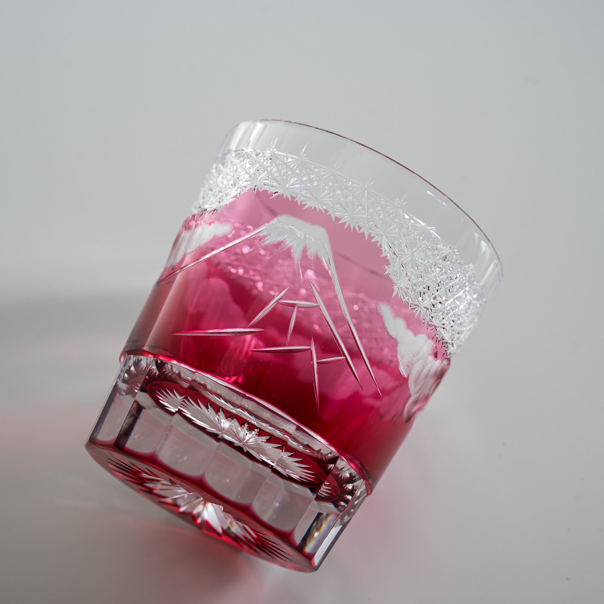 Yamada Crystal Glass Rock Glass with Mt Fuji Design - Elegant Red Whiskey Tumbler for Bourbon, Scotch & Cocktails - Perfect for Home Bar, Gifts & Party Decor