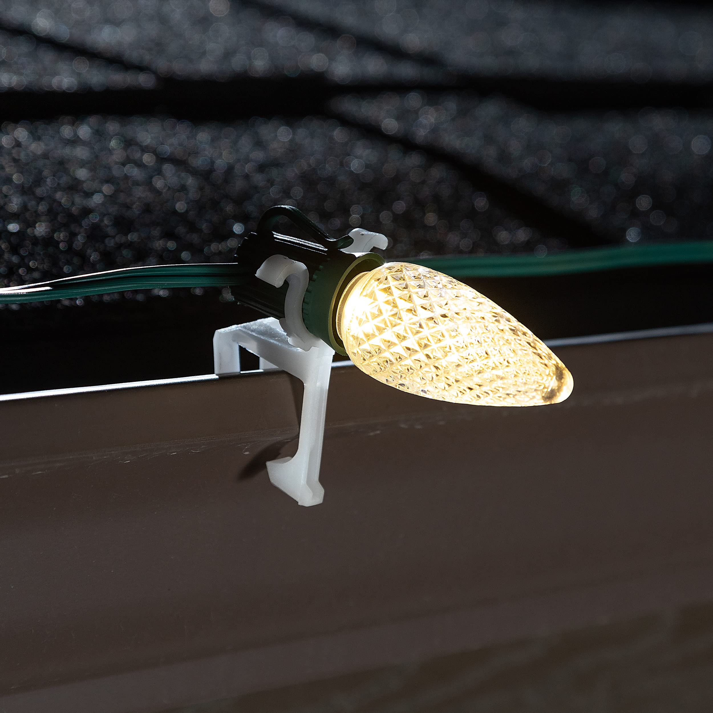 2000 Pack All-in-One Christmas Light Clips for C7 & C9 Bulbs - Durable Gutter and Shingle Hooks for Holiday Lighting Decorations - Perfect for Roof, Eaves, and Outdoor Christmas Light Displays