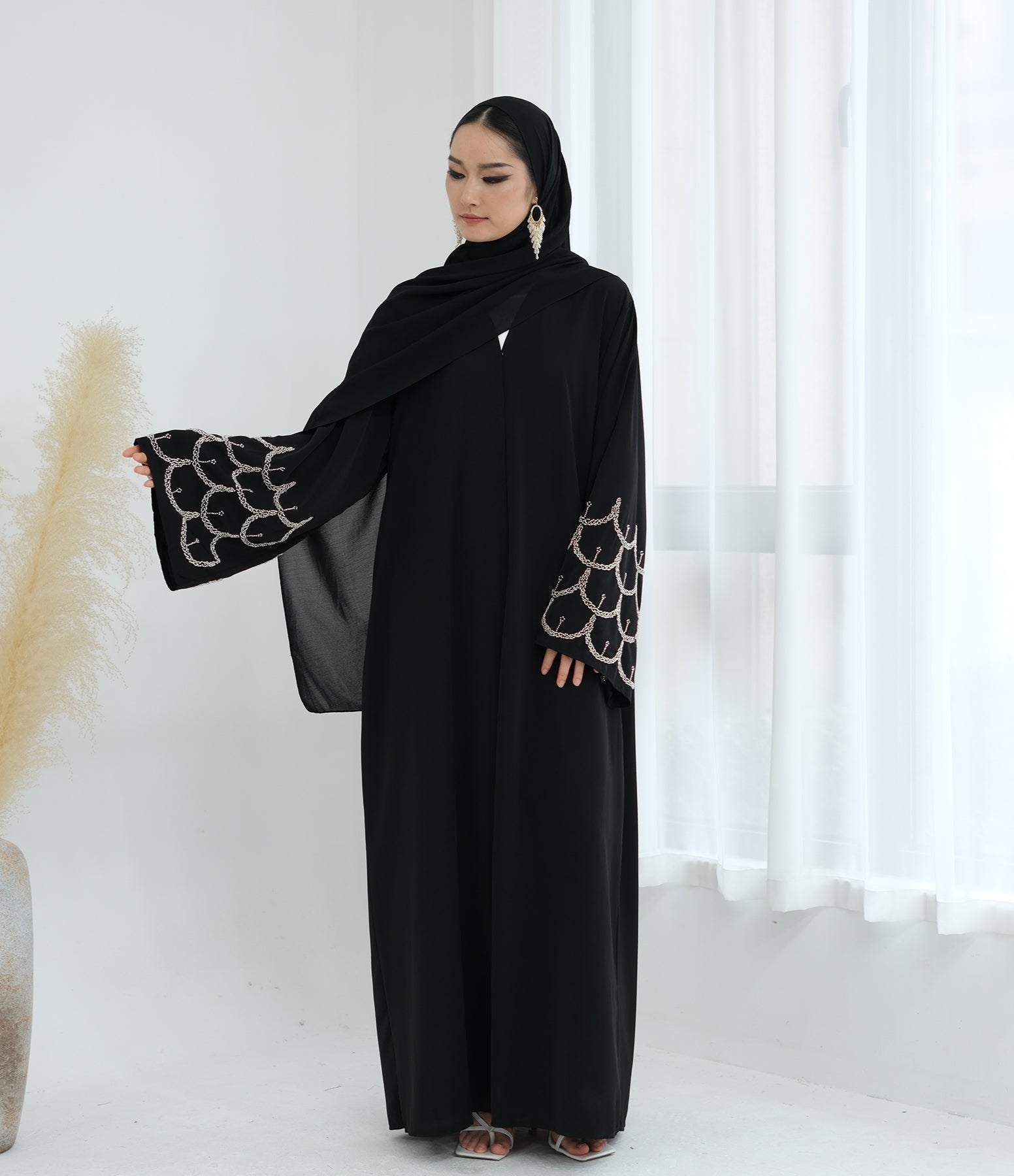 Elegant Irssane Nida Open Abaya Kimono - Black | Modest Muslim Dress for Women | Perfect for Prayer, Eid, and Special Occasions