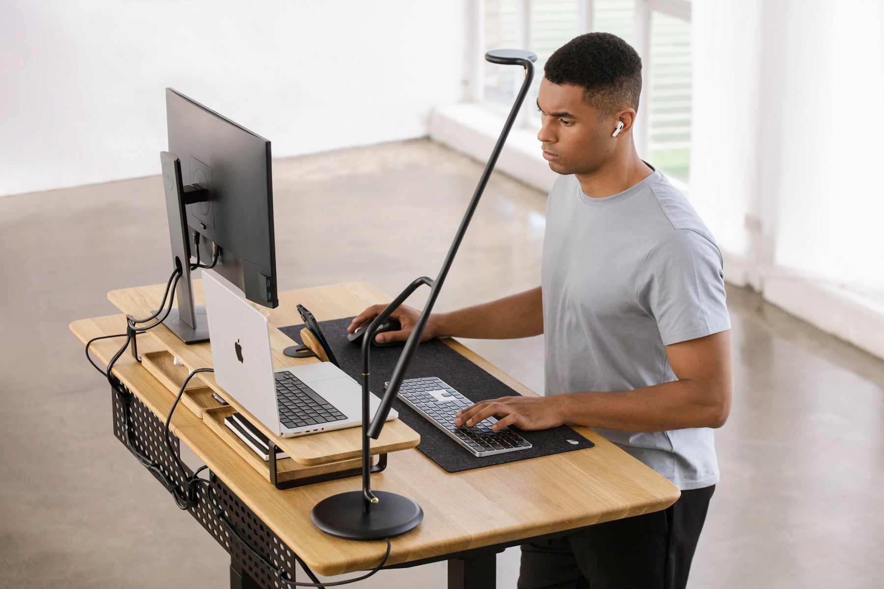 Adjustable Height Standing Desk with Touch Control - Ergonomic Home & Office Workstation for Comfortable Working & Studying
