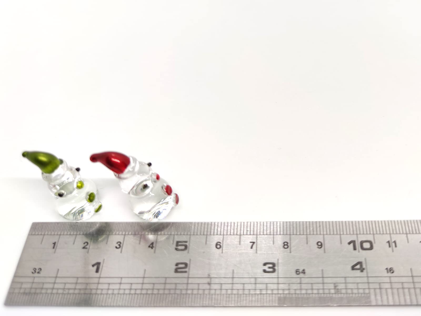 Hand Blown Clear Glass Snowman Figurines - Miniature Christmas Decor, Holiday Home Décor Collectible (Red & Green) | Perfect for Christmas Tree Ornaments, Gift Exchange & Winter Table Centerpieces