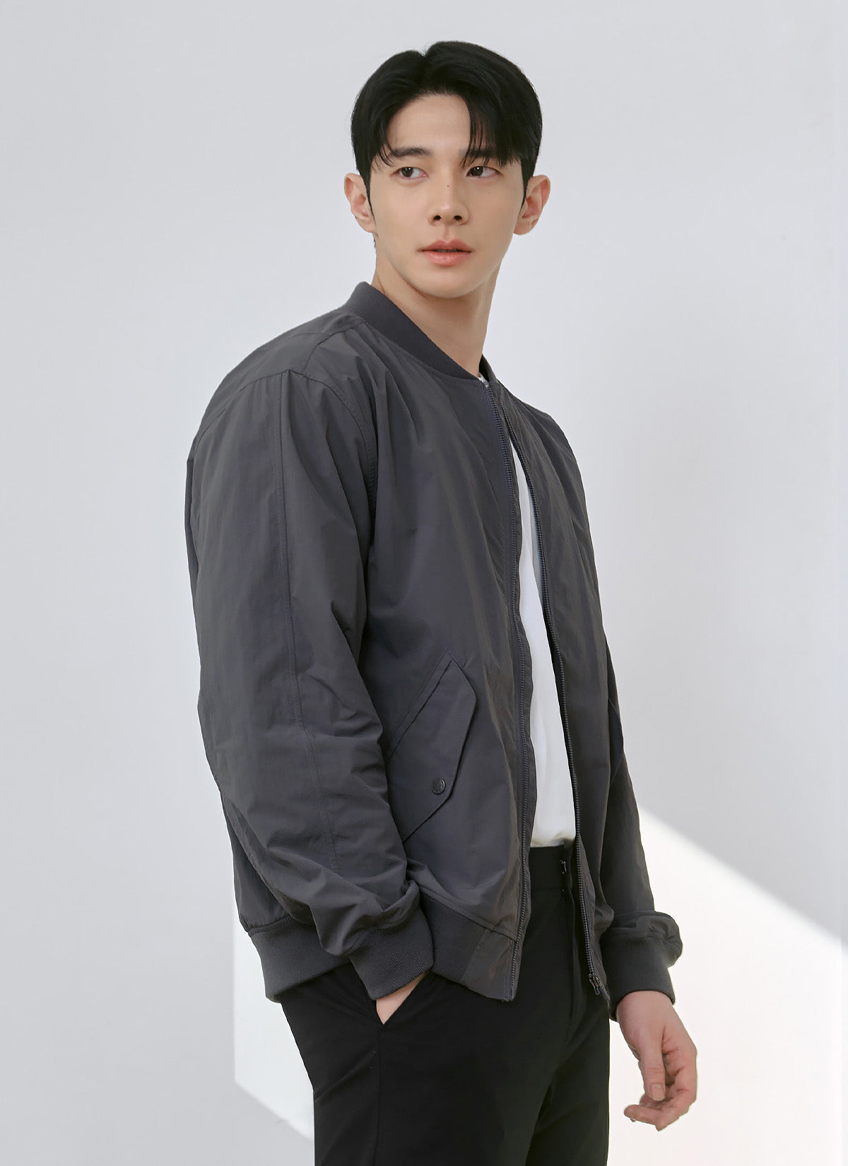 Stylish Urban City Bomber Jacket for Men & Women | Lightweight Windbreaker with Multiple Pockets | Perfect for Streetwear, Casual Outfits & Outdoor Activities