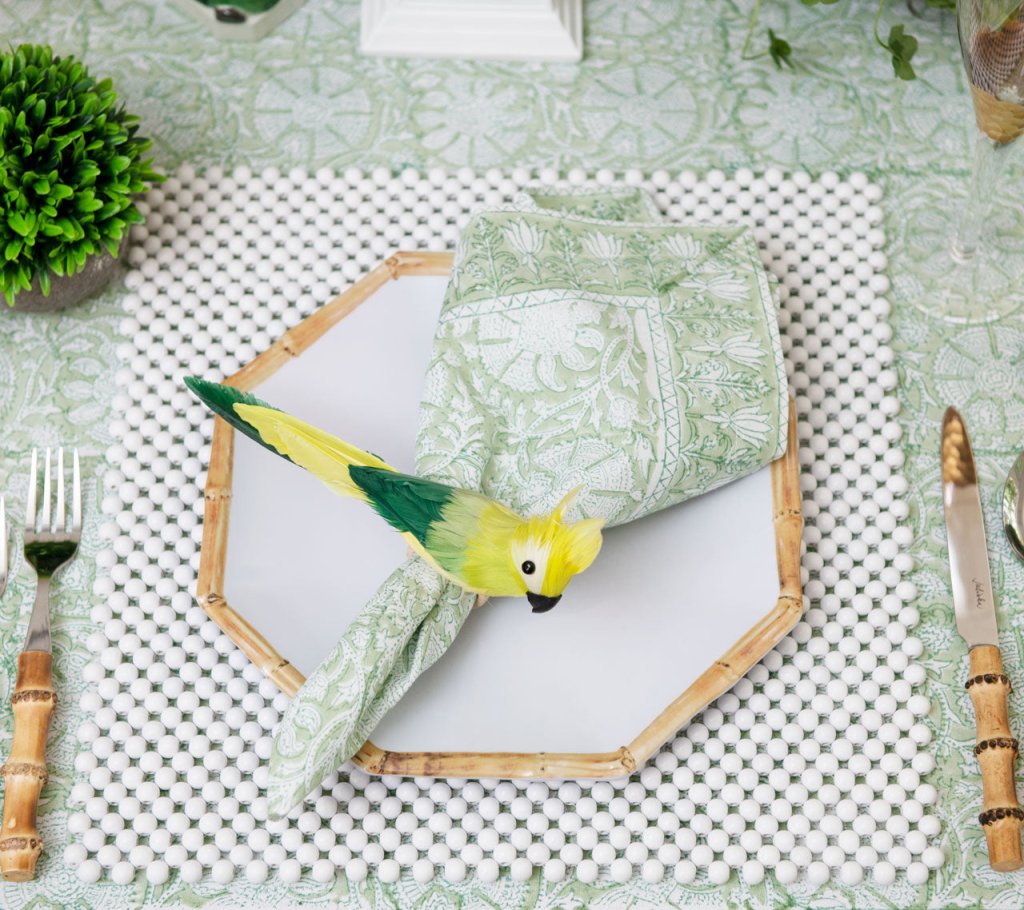 Provence Style Napkins - Set of 4 French Country Cotton Table Linens for Dining, Kitchen & Party Decor