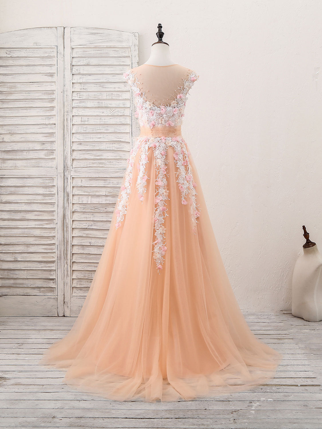 Elegant Champagne Tulle Lace Long Prom Dress | Formal Evening Gown for Homecoming, Wedding, and Special Occasions