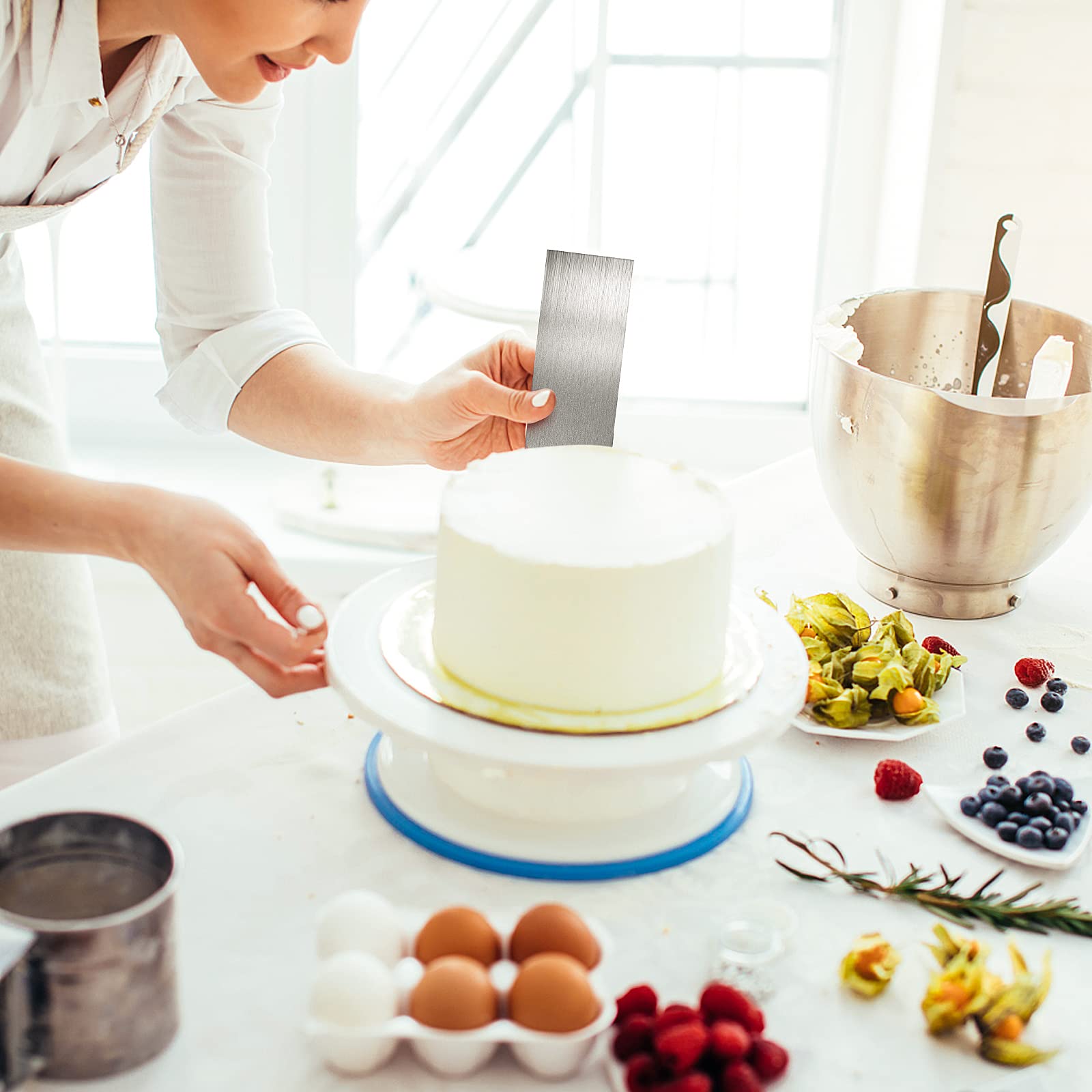Abeillo 22cm Stainless Steel Cake Scraper for Buttercream & Icing - Professional Baking Tool for Smooth Cake Decorating, Perfect for Wedding Cakes & Birthday Cakes
