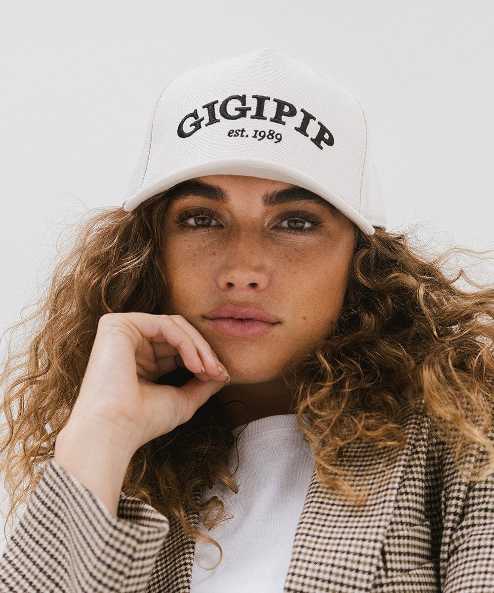 Gigi Pip Women's Vintage Trucker Hat - Adjustable Snapback Cap for Outdoor, Travel & Casual Wear