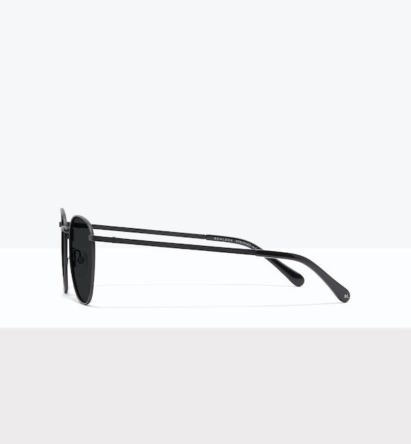 Stylish UV Protection Polarized Sunglasses for Men & Women - Trendy Aviator Shades for Outdoor Activities, Driving, Beach & Travel