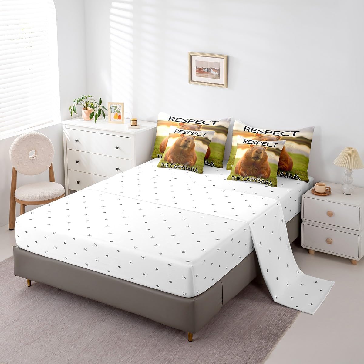 Feelyou 7-Piece Capybara Kids Bedding Set - Full Size Comforter, Sheets & Wildlife Animal Decor for Toddler Boys & Girls | Soft & Cozy Bed in a Bag for Nursery, Kids Room & Sleepovers