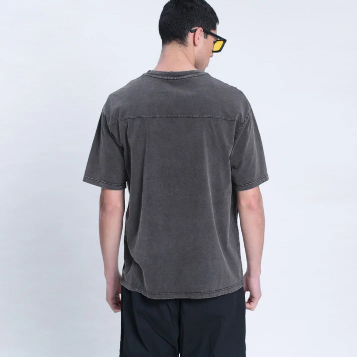 VULK Unisex Survivor Graphic T-Shirt - Comfortable Cotton Tee for Men & Women - Perfect for Casual Wear, Gym, and Outdoor Activities