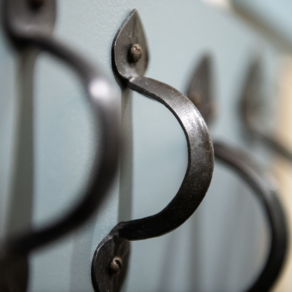 Forged Black Beeswax Gothic Cabinet Pull Handle - Vintage Style Drawer Knobs for Kitchen, Bathroom & Furniture Hardware
