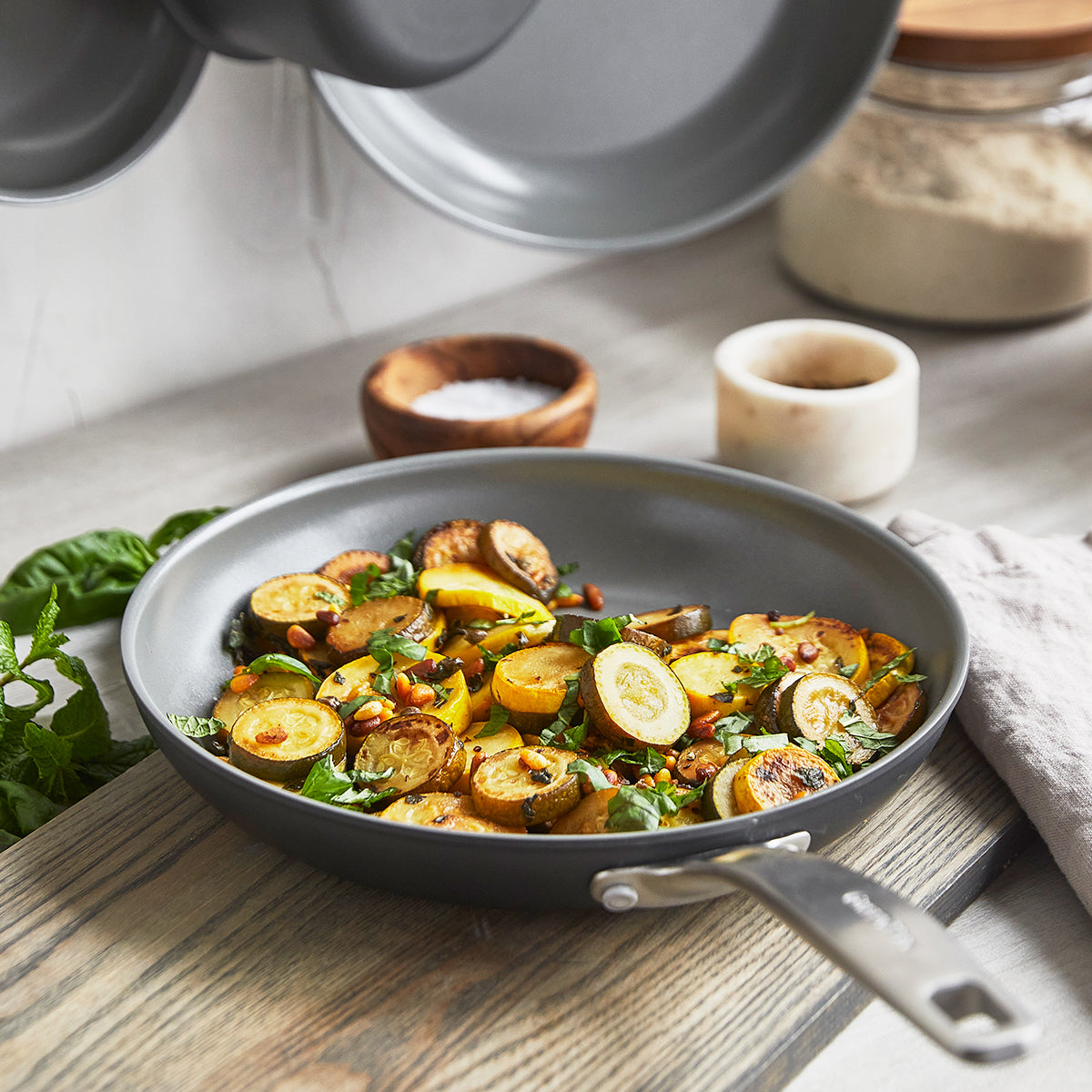 Chatham Ceramic Nonstick 10-Inch Frying Pan - PFOA-Free, Healthy Cooking Skillet for Eggs, Pancakes & Stir Fry - Perfect for Gas, Electric & Induction Stovetops