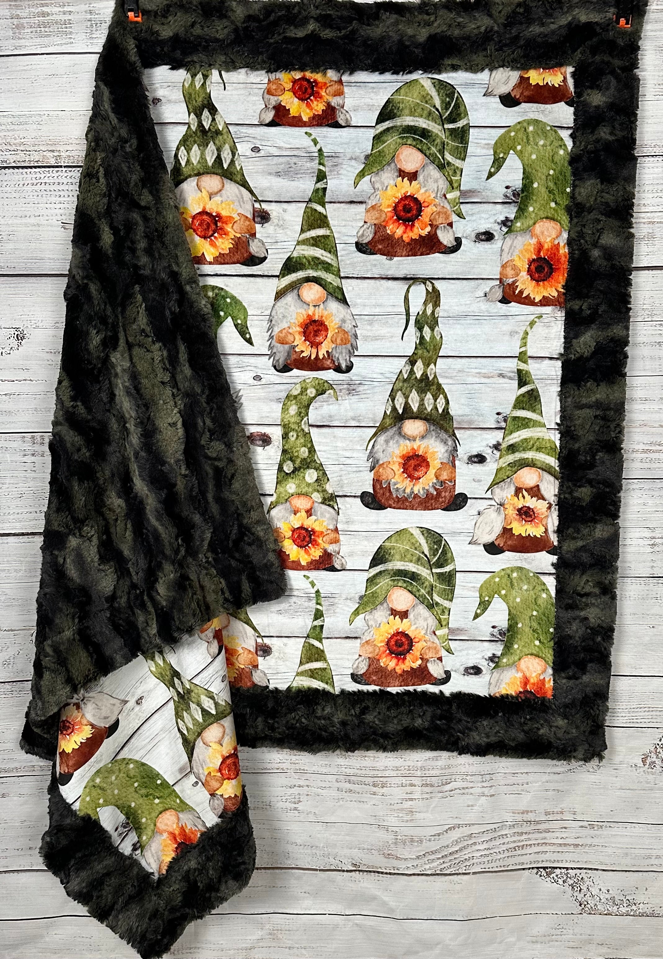 Soft Minky Blanket with Gnomes, Sunflowers & Shiplap Design - 41x60 Inches for Toddlers & Adults - Includes 13x19 Pillowcase - Wild Rabbit Crocodile Camo Pattern - Perfect for Nursery, Bedroom, or Cozy Couch Snuggles