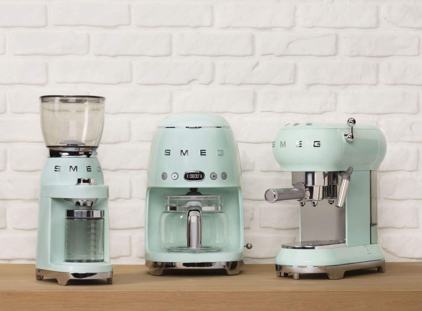 Smeg Retro Style Light Green Filter Coffee Machine - Premium Home & Office Coffee Maker for Espresso & Drip Coffee - Perfect for Kitchen, Office & Gifting