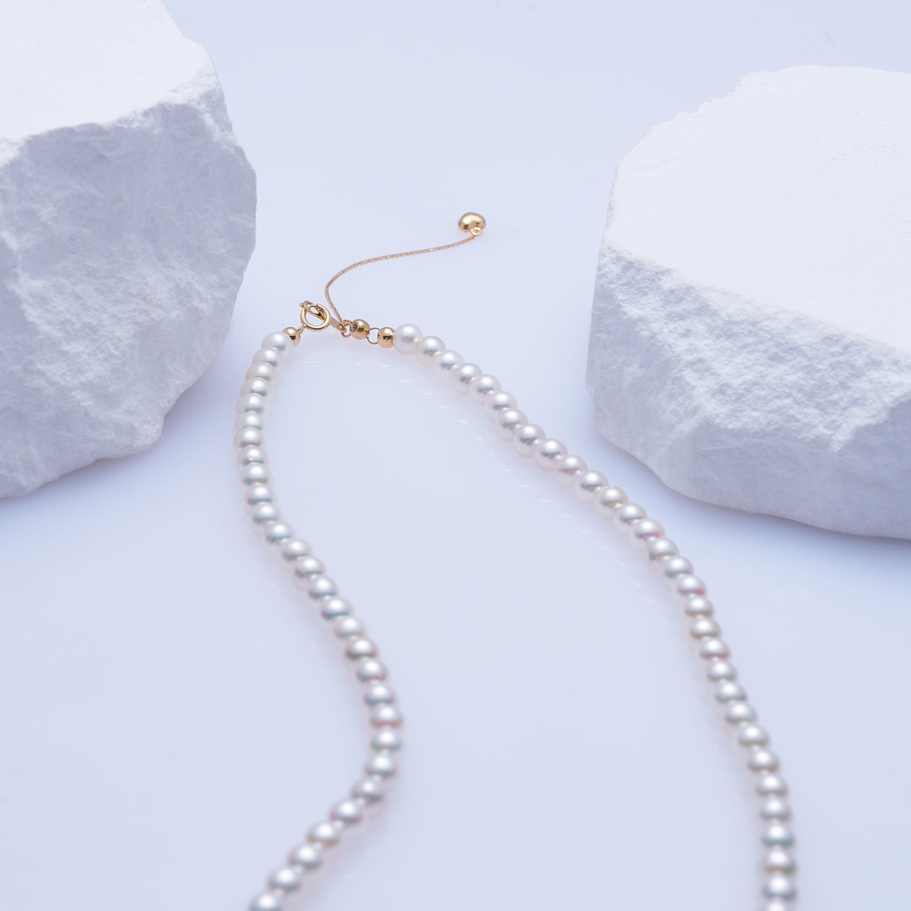 18K Gold Akoya Pearl Necklace with High Luster - Elegant Jewelry for Women, Perfect for Weddings, Parties & Special Occasions