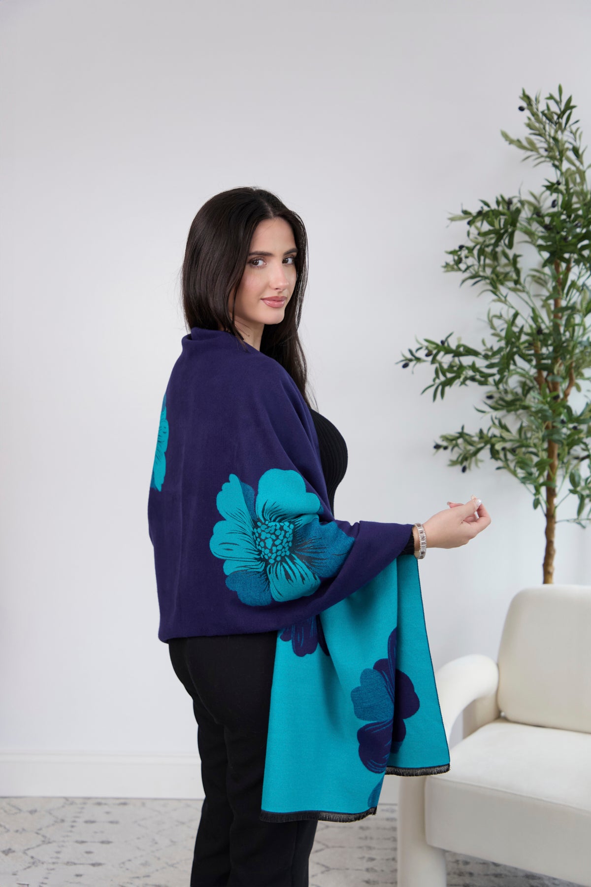 Elegant Fresh Floral Reversible Scarf for Women - Lightweight Fashion Accessory for Spring & Summer Outfits, Office Wear, and Special Occasions