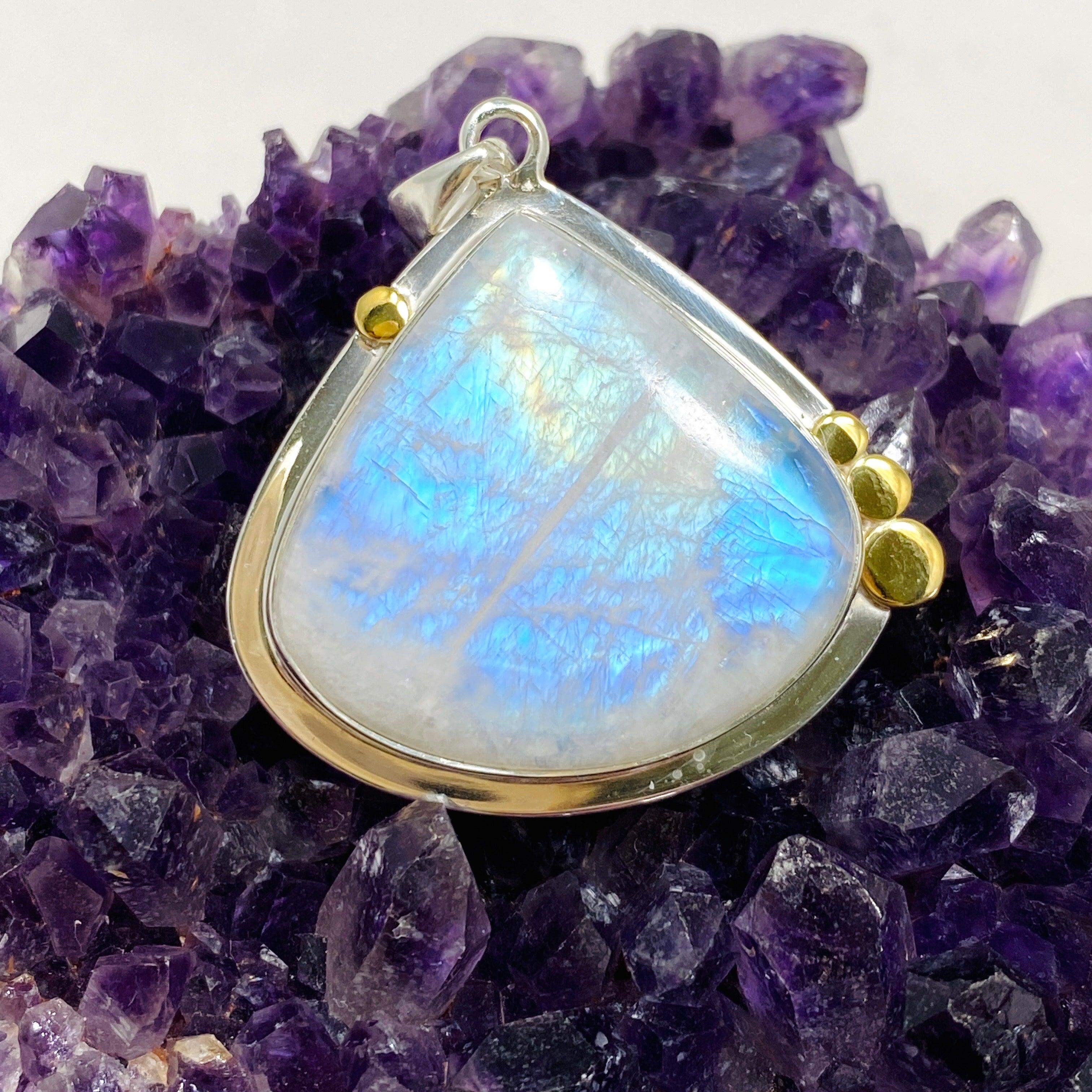 Moonstone Teardrop Pendant Necklace with Brass Detailing - KPGJ4250 | Elegant Boho Jewelry for Women, Perfect for Weddings & Special Occasions
