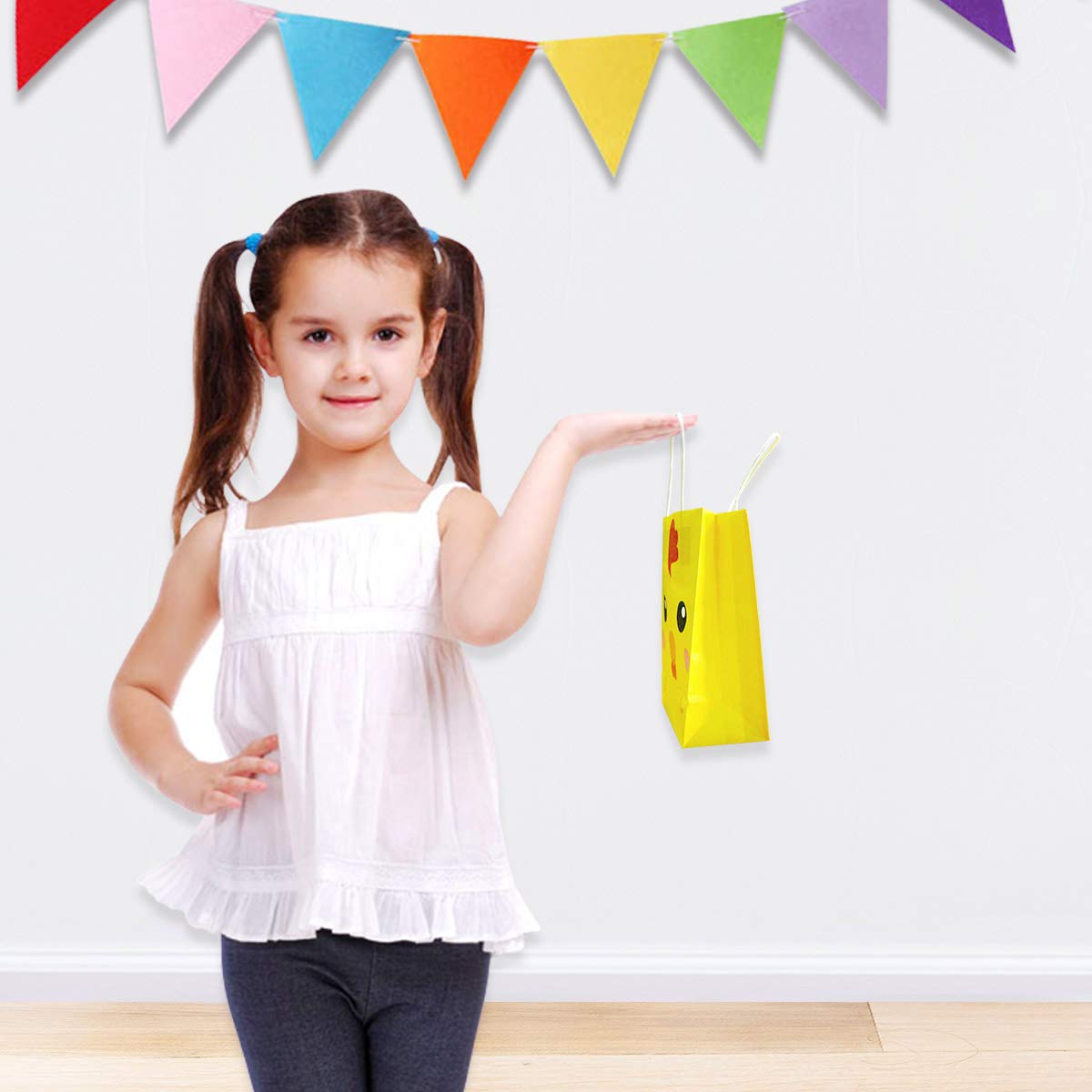 18 Pack Farm Animal Themed Party Favor Bags - Cute Barnyard Animal Goodie Bags for Birthday Parties, Baby Showers & Classroom Treats - Perfect for Farm-Themed Decorations & Gift Giving