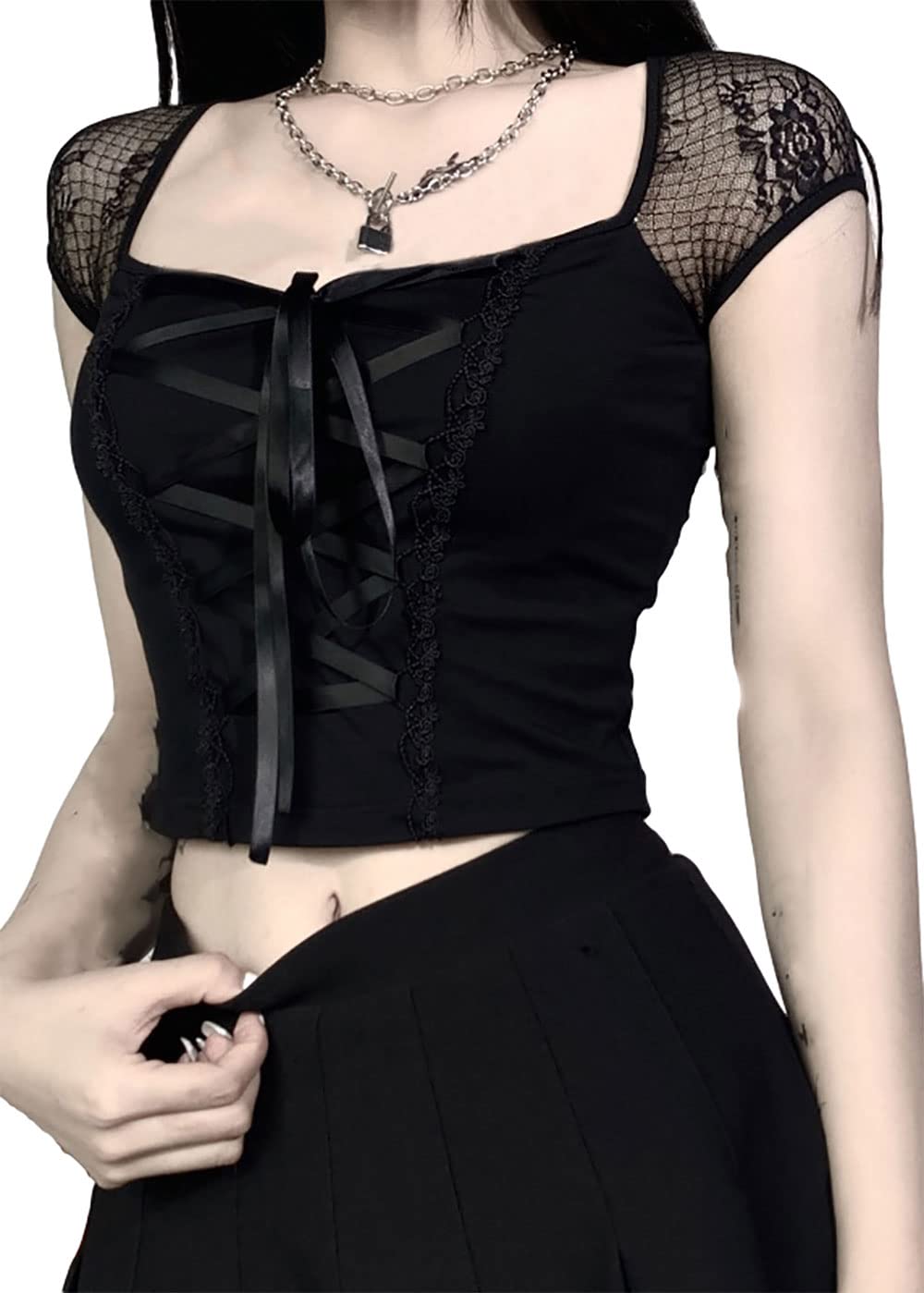 Gothic Black Summer Cropped T-Shirt for Women & Girls - Fashion Short Sleeve Halter Top | Perfect for Concerts, Parties & Gothic Fashion Outfits