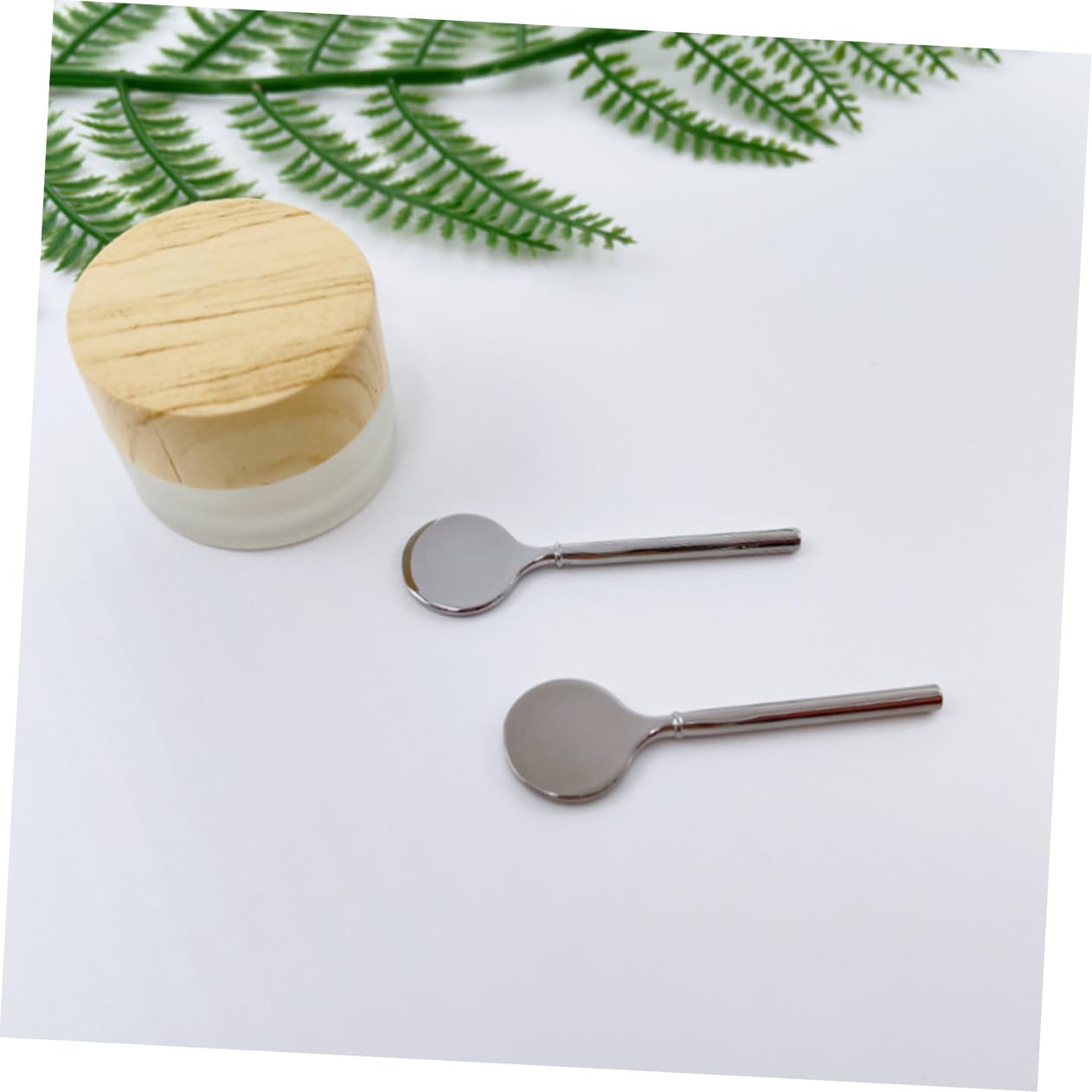 2PCS Zinc Alloy Eye Cream Stick - Mini Beauty Scoop & Skincare Spatula for Makeup & Lotion Application | Safe, Sturdy Facial Tools for Precise Skincare & Travel Use