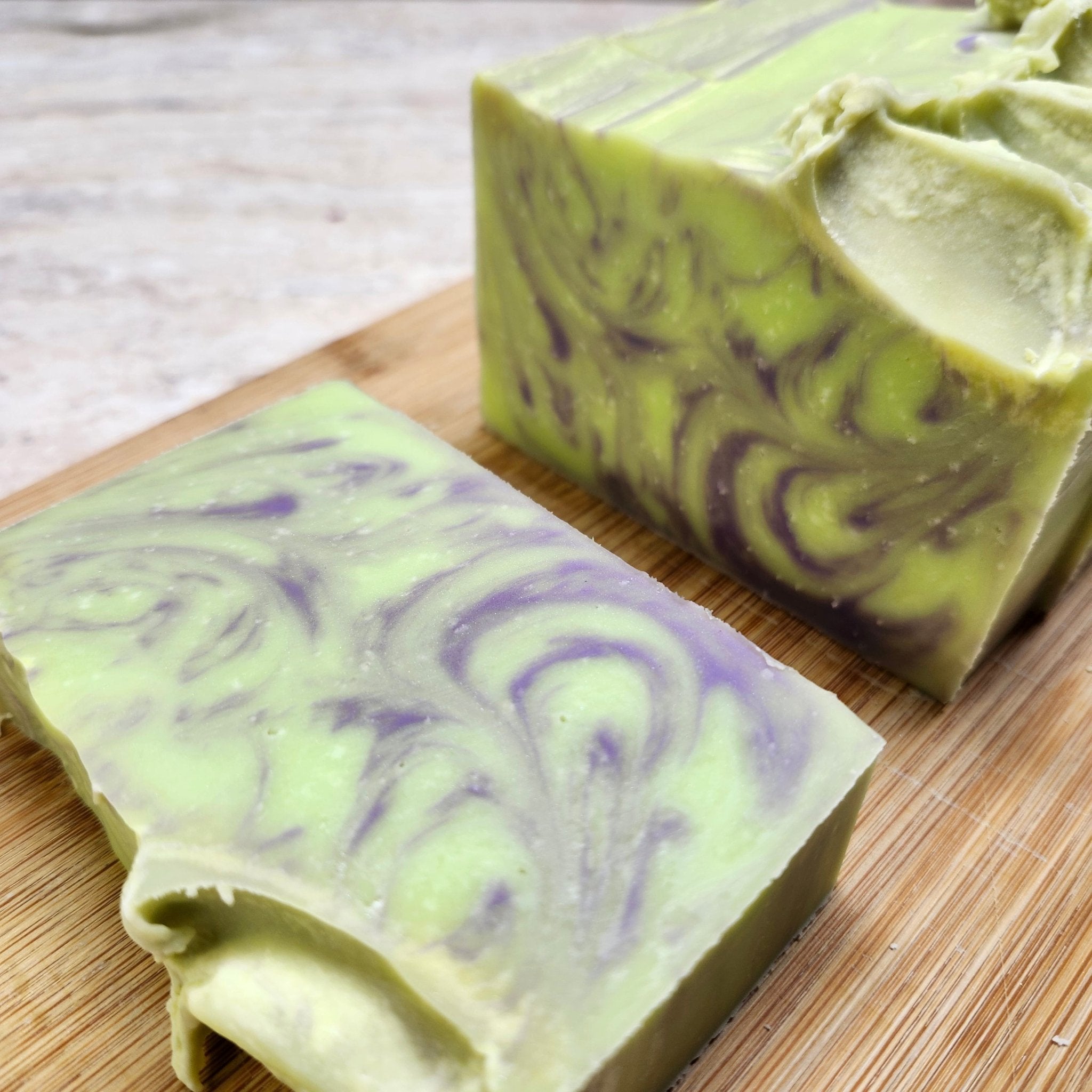 Calm Spearmint & Lavender Handmade Soap - Natural Aromatherapy for Stress Relief & Relaxation - Perfect for Bath, Spa & Gift Giving