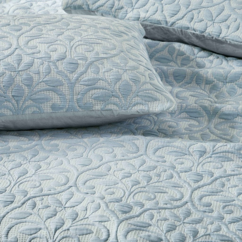 Premium Vineyard Cotton Blend Medium Weight Matelasse Woven Coverlet - Soft Bedspread for Master Bedroom, Guest Room & Luxury Hotels