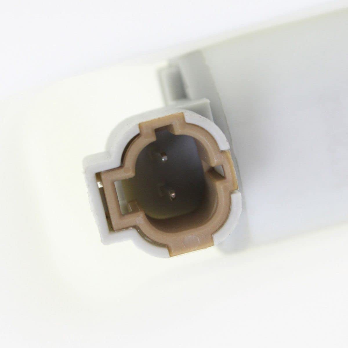 2002-2004 Nissan Xterra Windshield Washer Fluid Reservoir with Pump - Replacement Part for Windshield Cleaning System