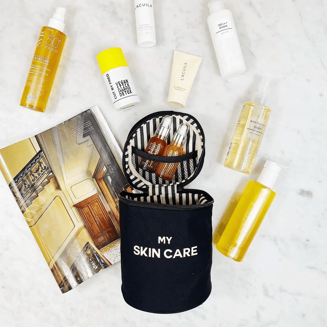 Black Round Travel Skin Care Case with Handle - Perfect for Organizing Makeup & Toiletries On The Go